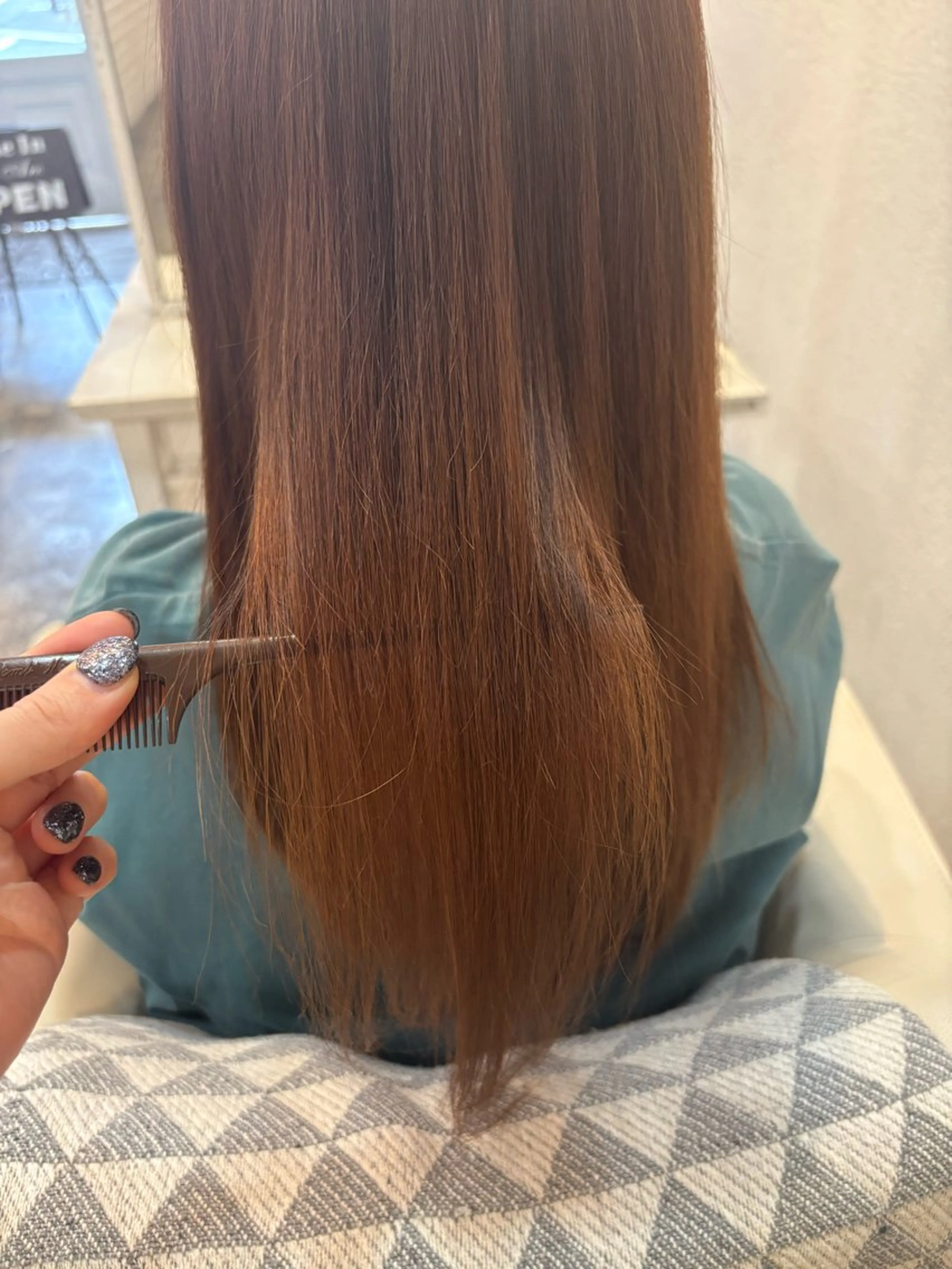 ロング カラー ヘアカラー 木津奈保子💚 ✨艶髪のヘアスタイル