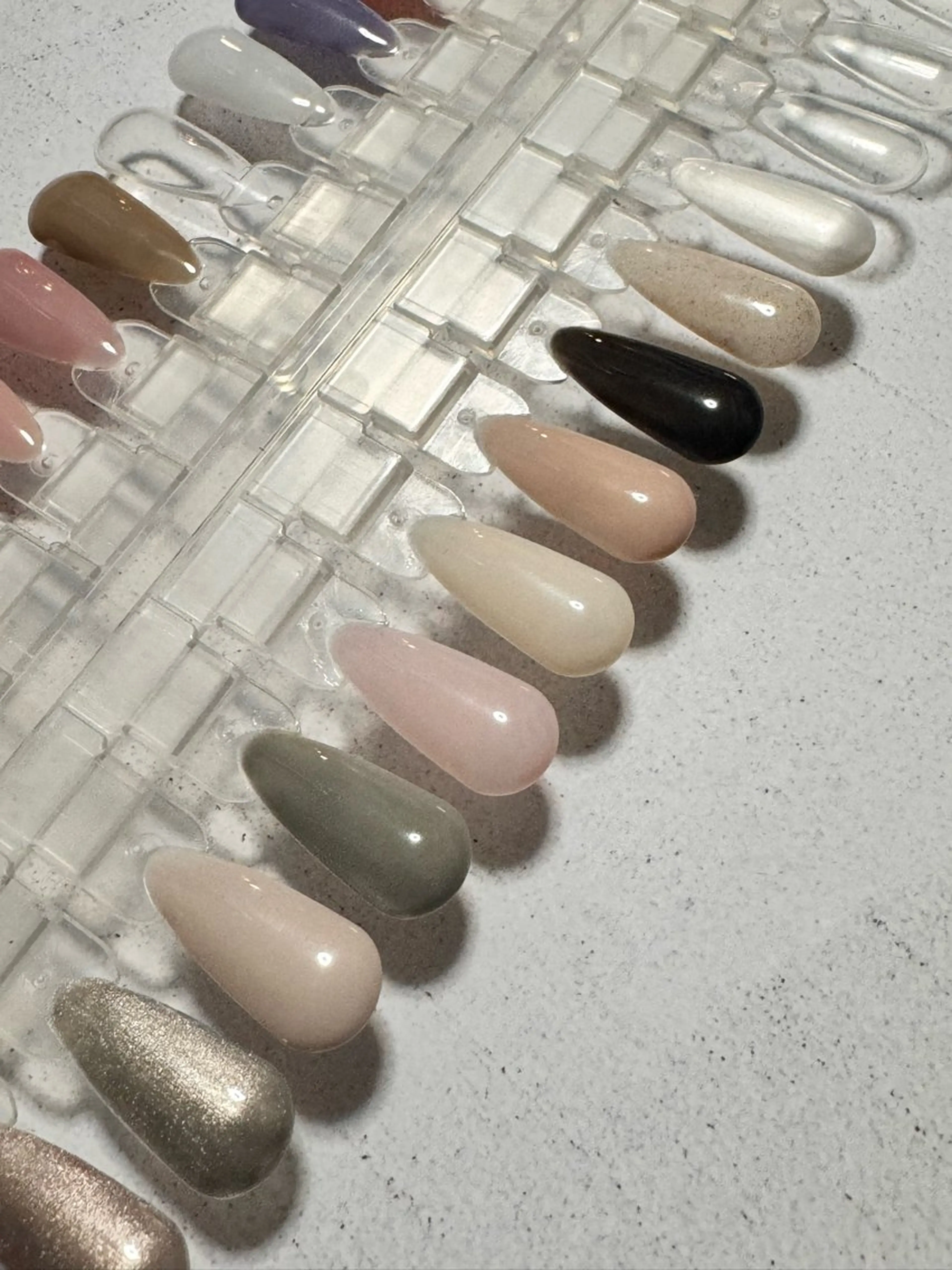 ネイル URAN 🌿のネイルデザイン