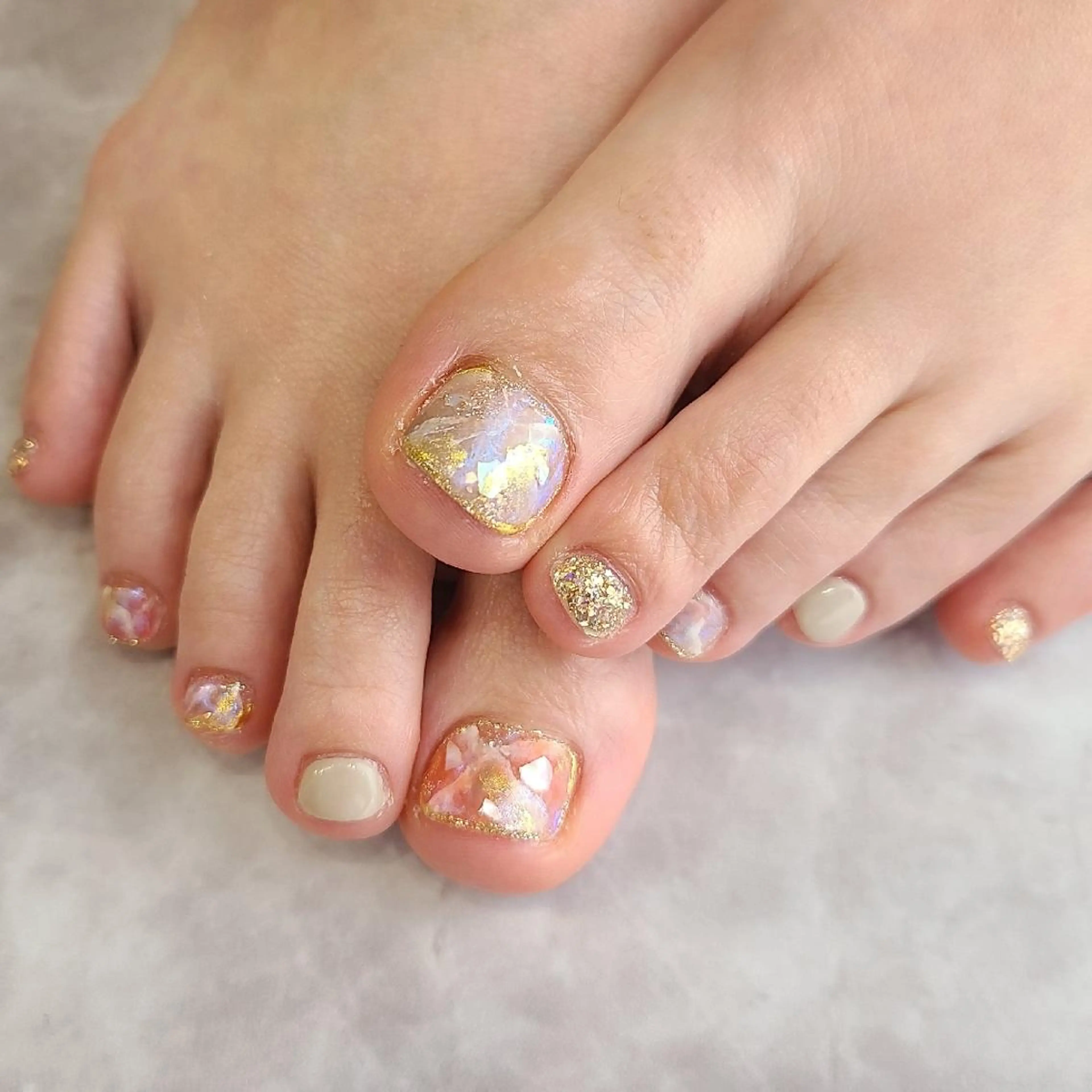 ネイル キラキラネイル ニュアンスネイル フットネイル NOGUCHI  KANAのネイルデザイン