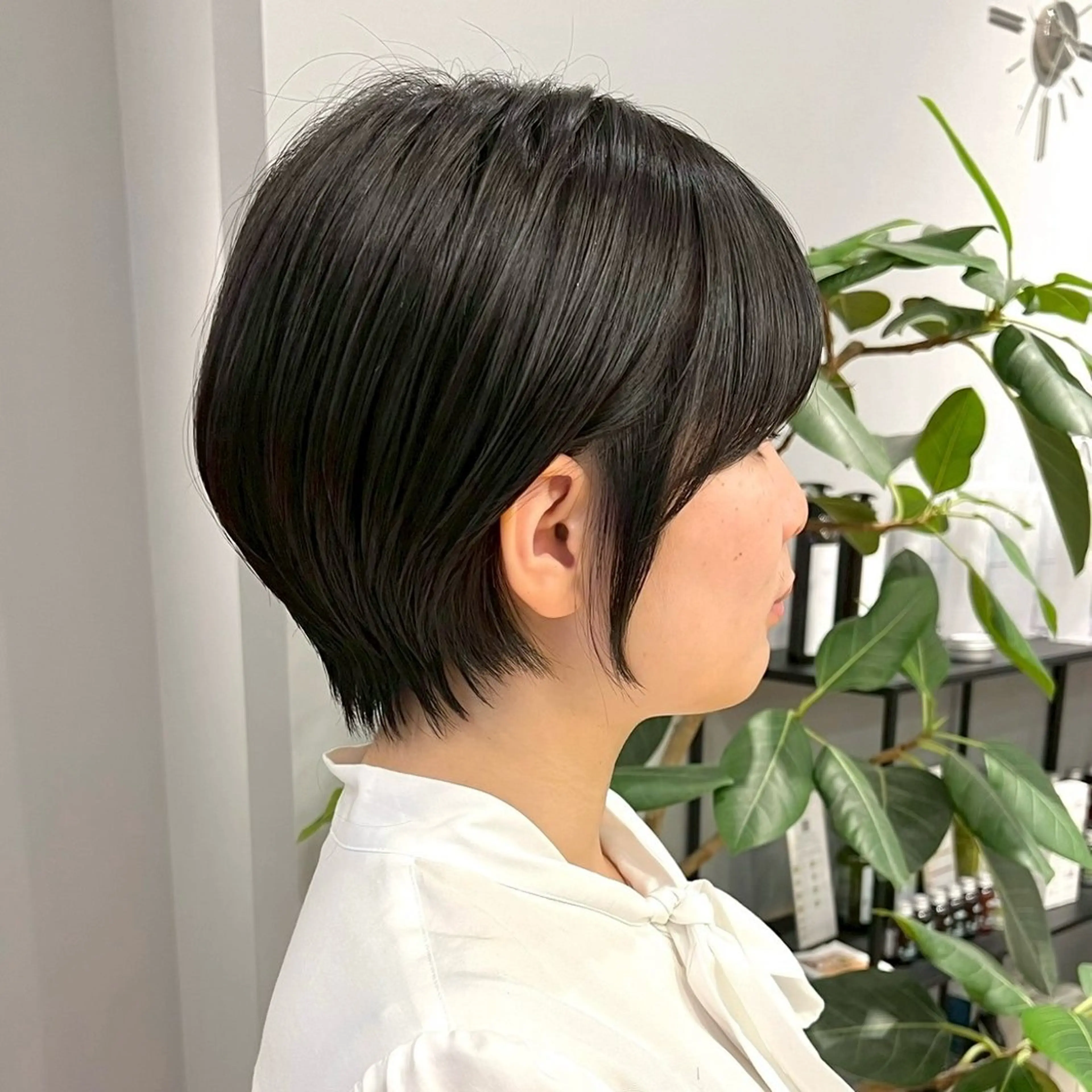 ショート 吉岡美音 GIEN NU茶屋町のヘアスタイル