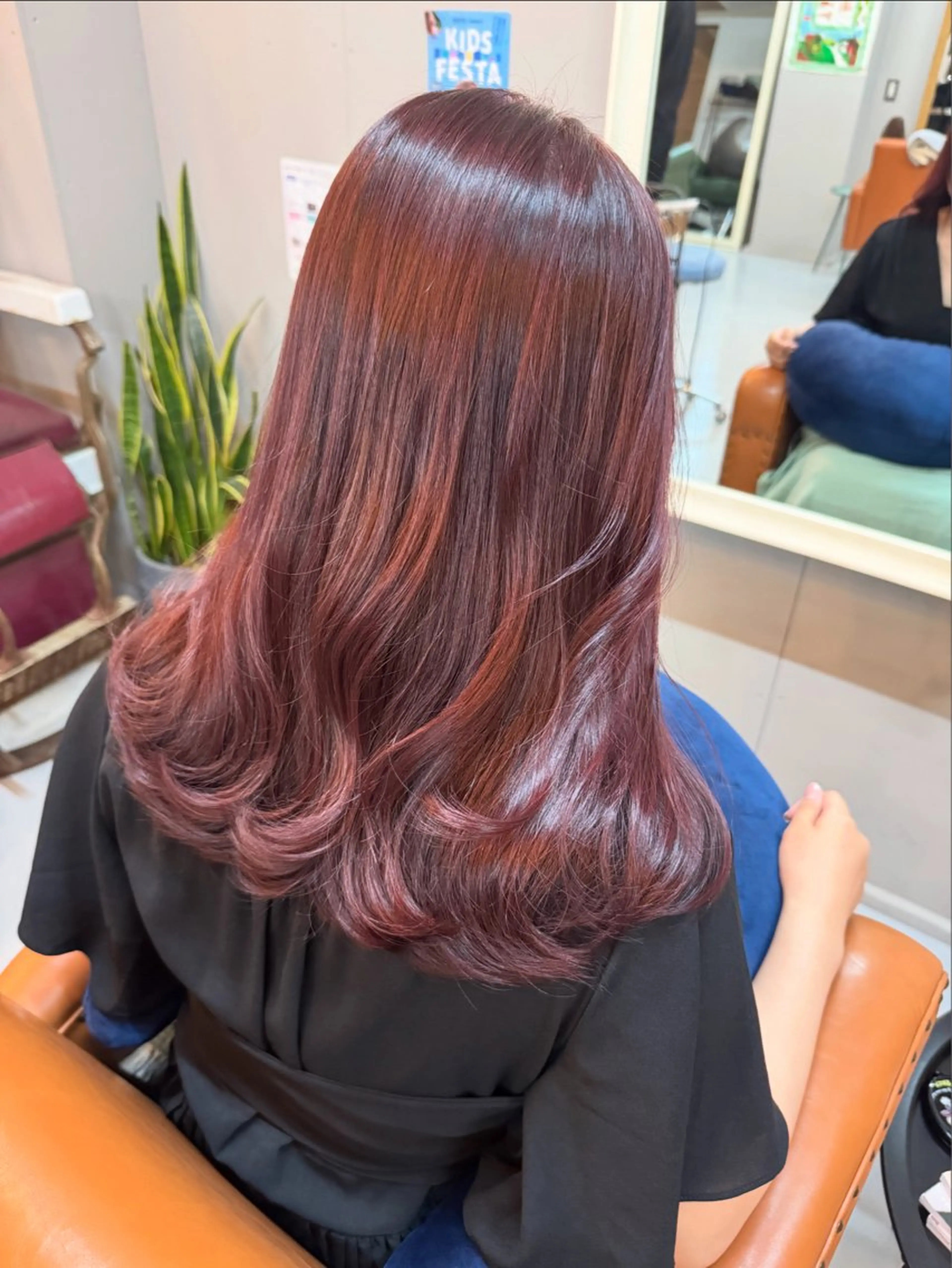 セミロング ヘアカラー トリートメント 渡邊 里彩のヘアスタイル