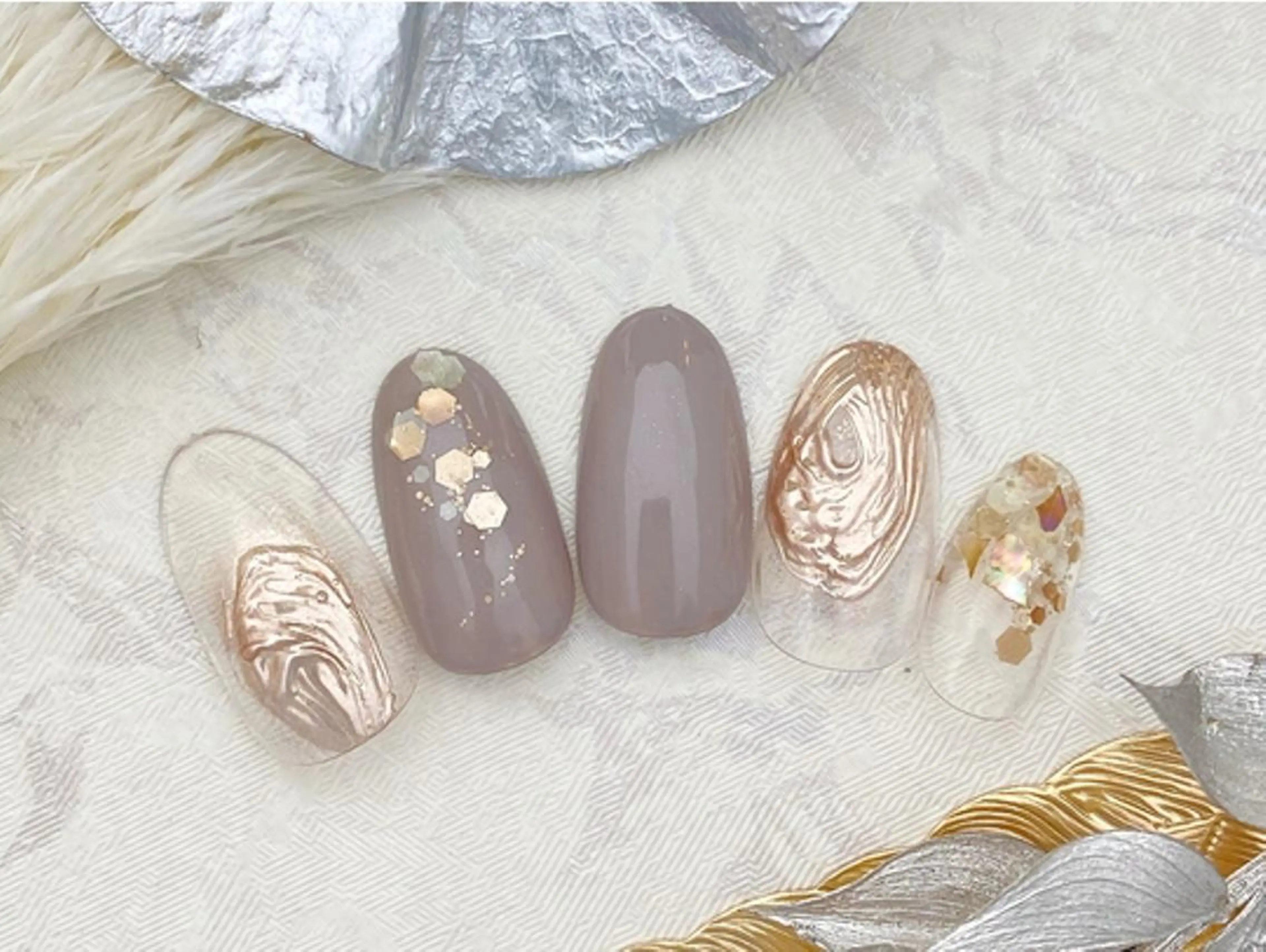 ネイル ラメ(グリッター) ハンドネイル ハンドケア nail salon　Natural Cure所属・平井 彩香のネイルデザイン