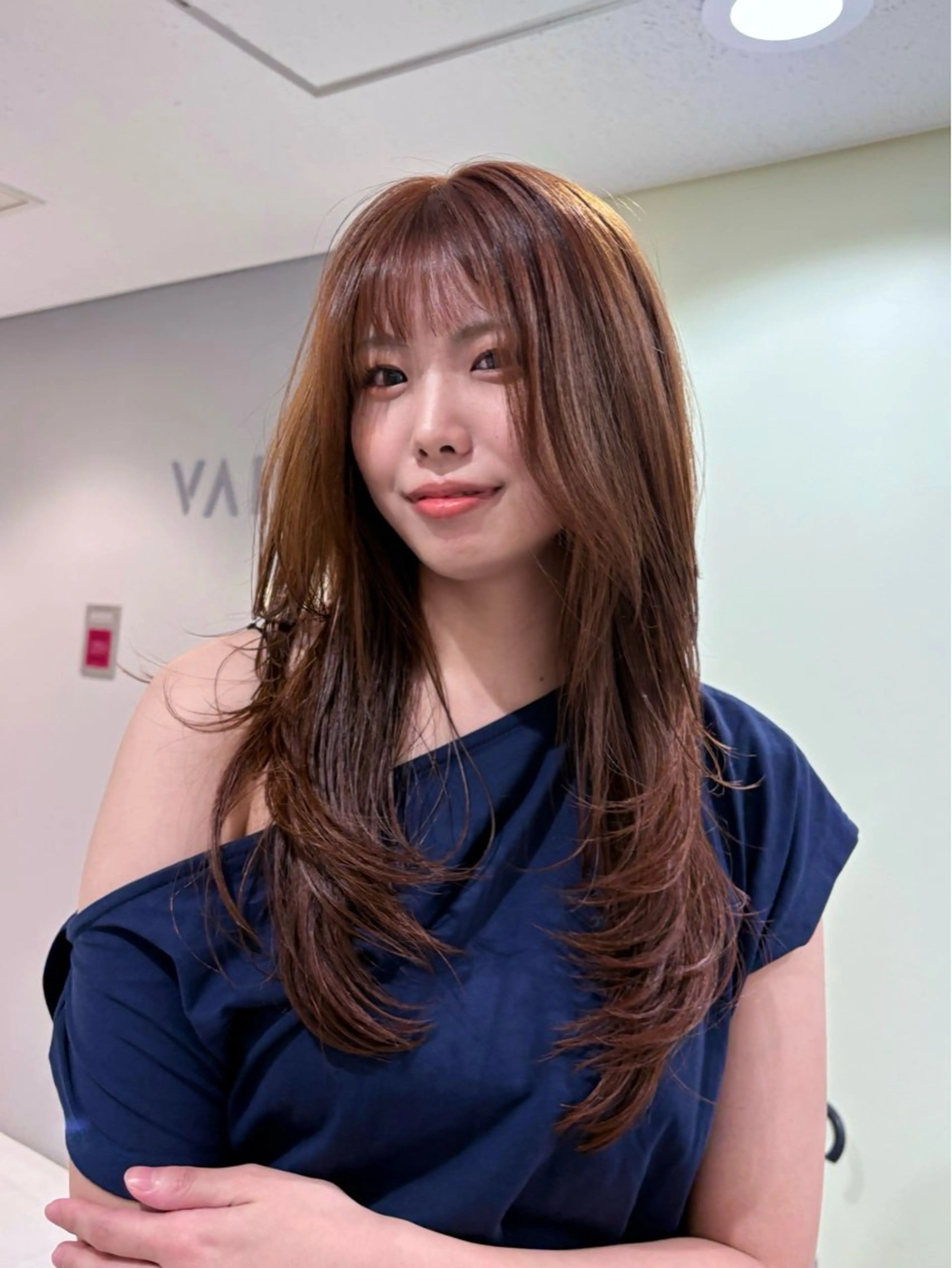 ロング カラー ブラウンカラー オレンジ オレンジブラウン レイヤーカット カット ヘアカラー トリートメント 菜々 🫧新宿美容師のヘアスタイル