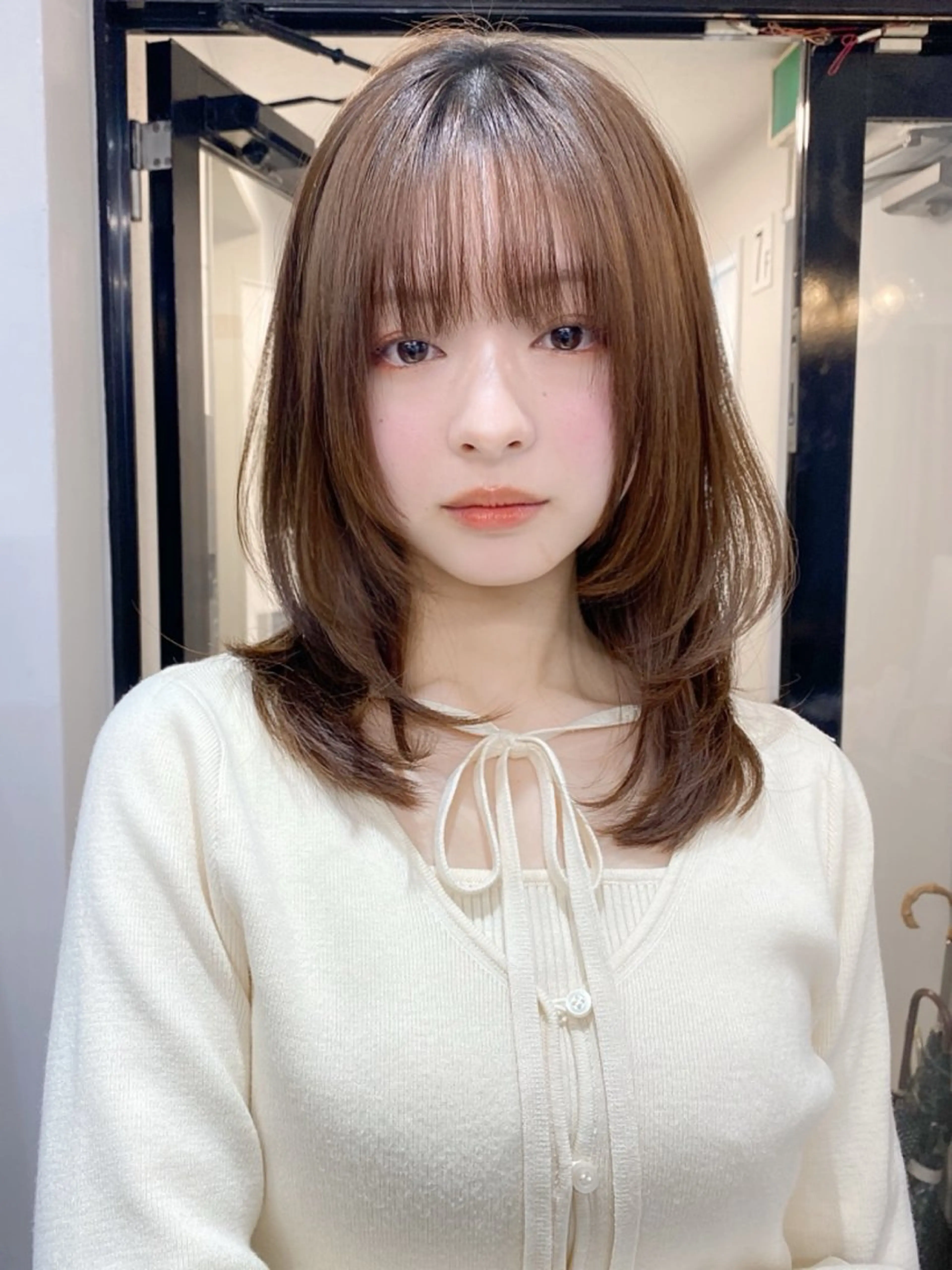 セミロング カラー レイヤーカット カット トリートメント 佐藤 侑哉のヘアスタイル