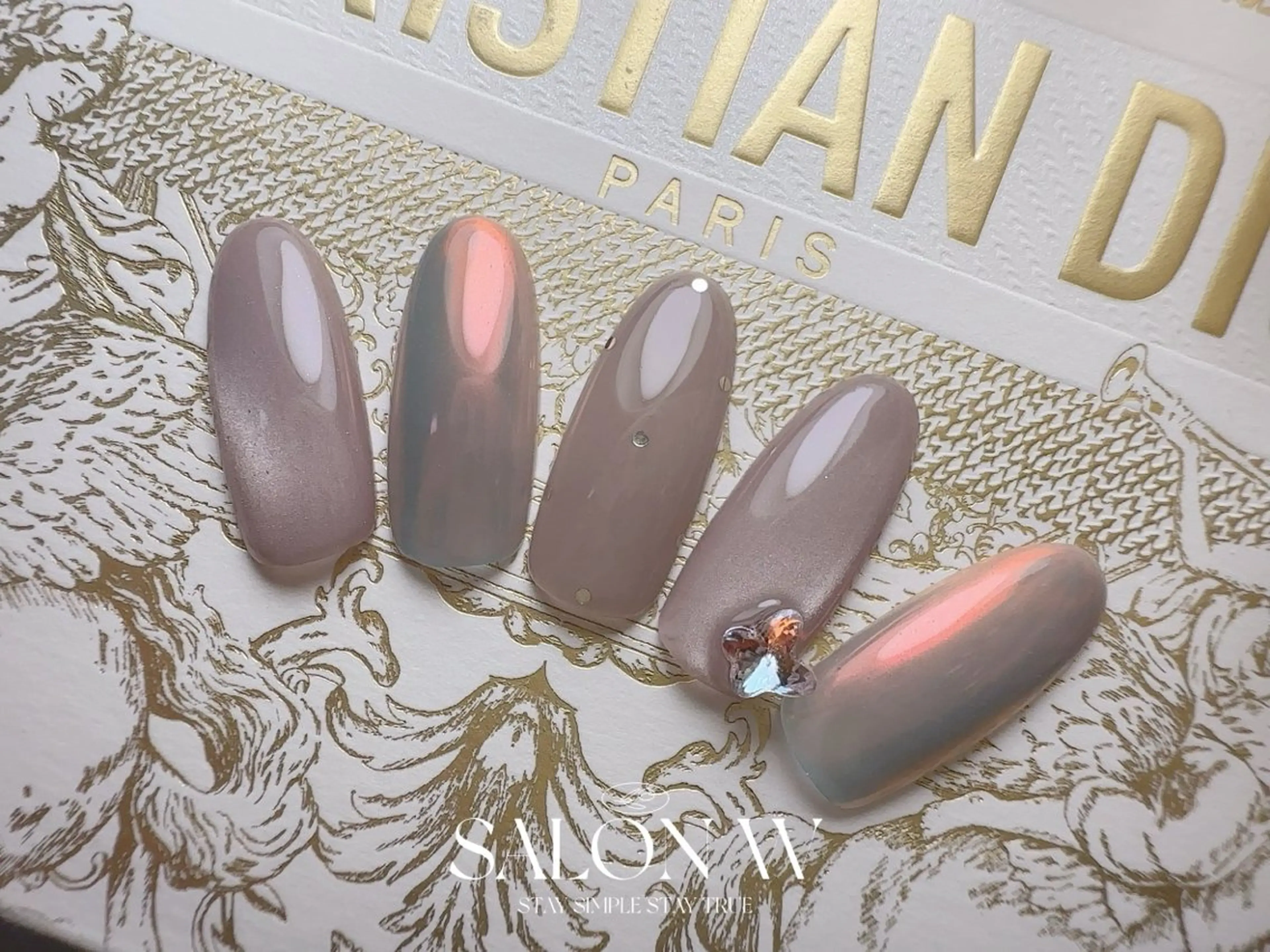 ネイル ハンドネイル 美フォルム＆フィルインの専門店 salon W 銀座店【サロンダブリュー】所属・salon W✨ Rikoのネイルデザイン