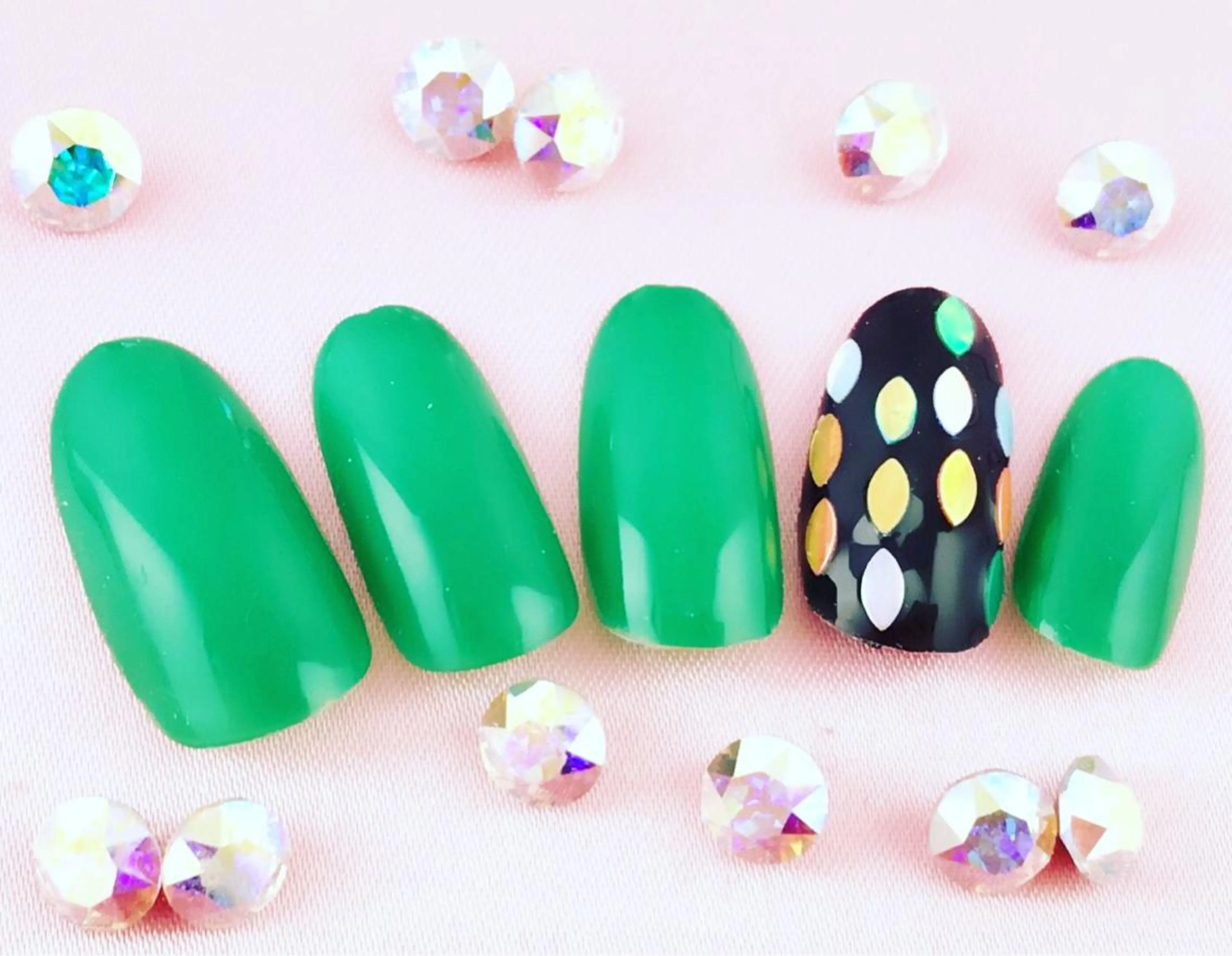 セミロング カラー パーマ ヘアアレンジ メンズ キッズ ネイル マツエク・マツパ 学生（メンズ向け） 付け放題 学生 アートネイル フットネイル NAILSGOGO shibuyaのネイルデザイン