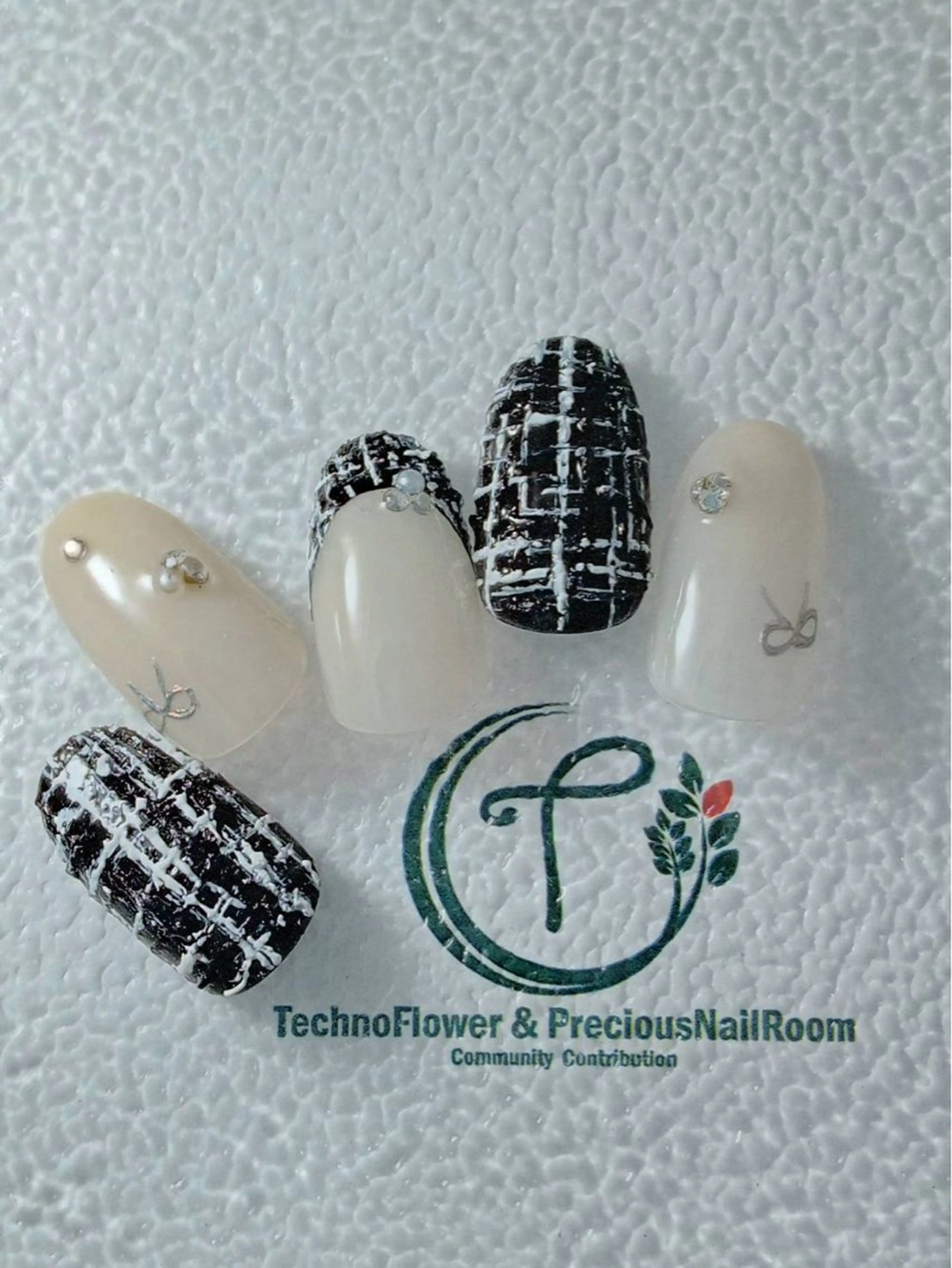 ネイル フラワーネイル precious nail room所属・precious nail  roomのネイルデザイン