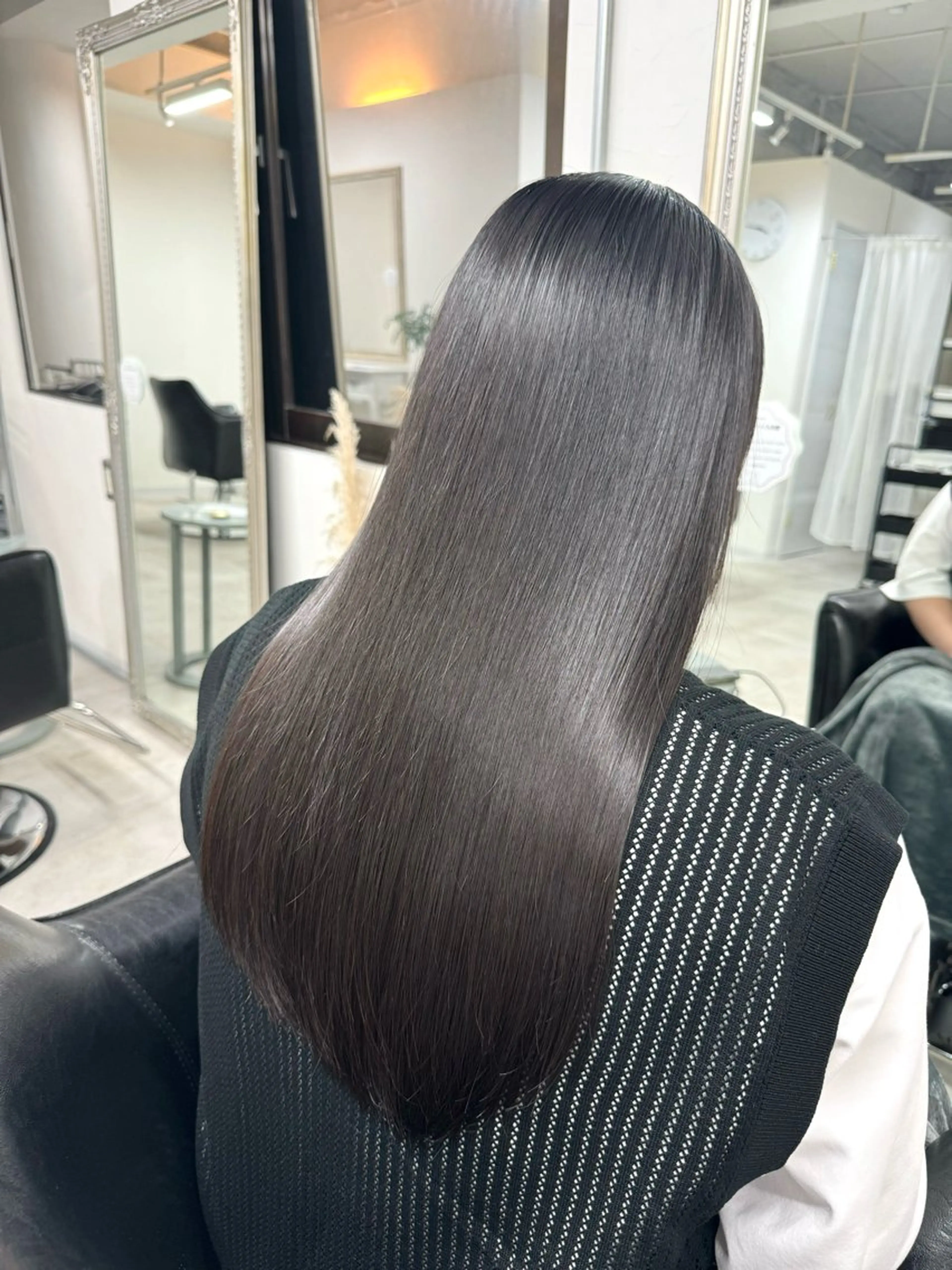 カラー ヘアカラー トリートメント ChLem所属・り せのヘアスタイル