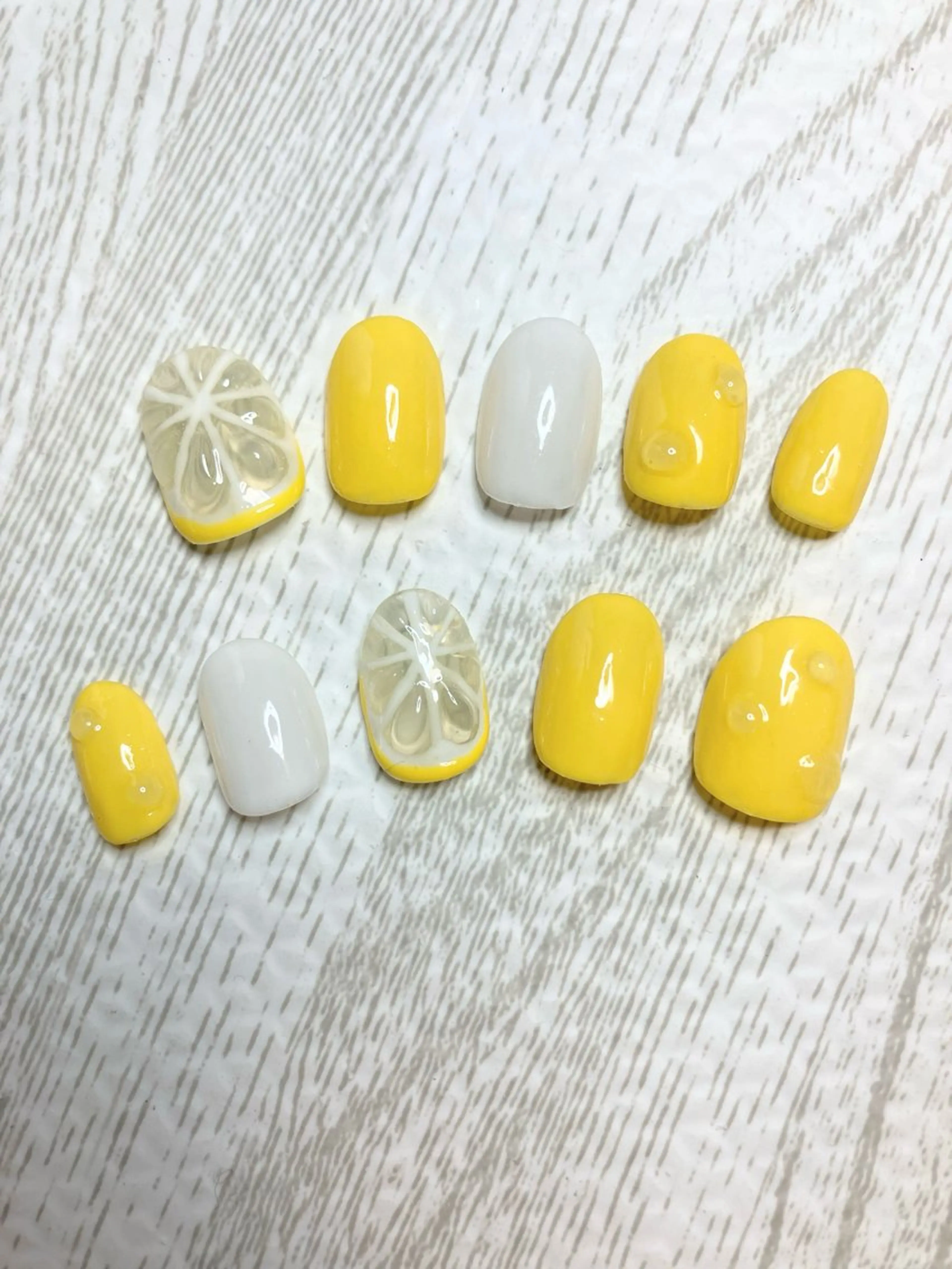 ネイル ぷっくりネイル ハンドネイル 白川 舞のネイルデザイン