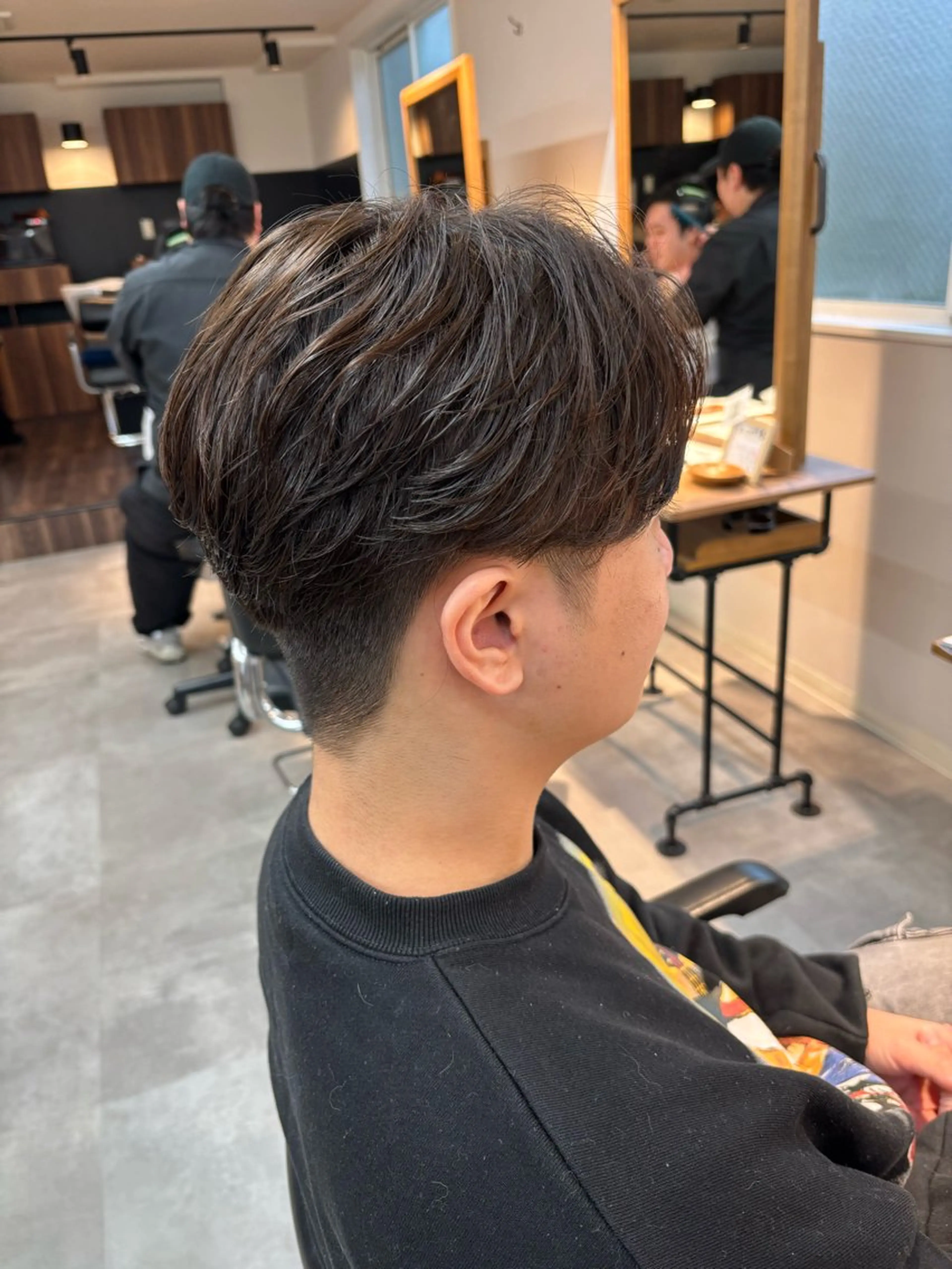 パーマ メンズ フェザーパーマ メンズパーマ ニュアンスパーマ カット パーマ フェザーパーマ/韓国 /メンズカット保立のヘアスタイル