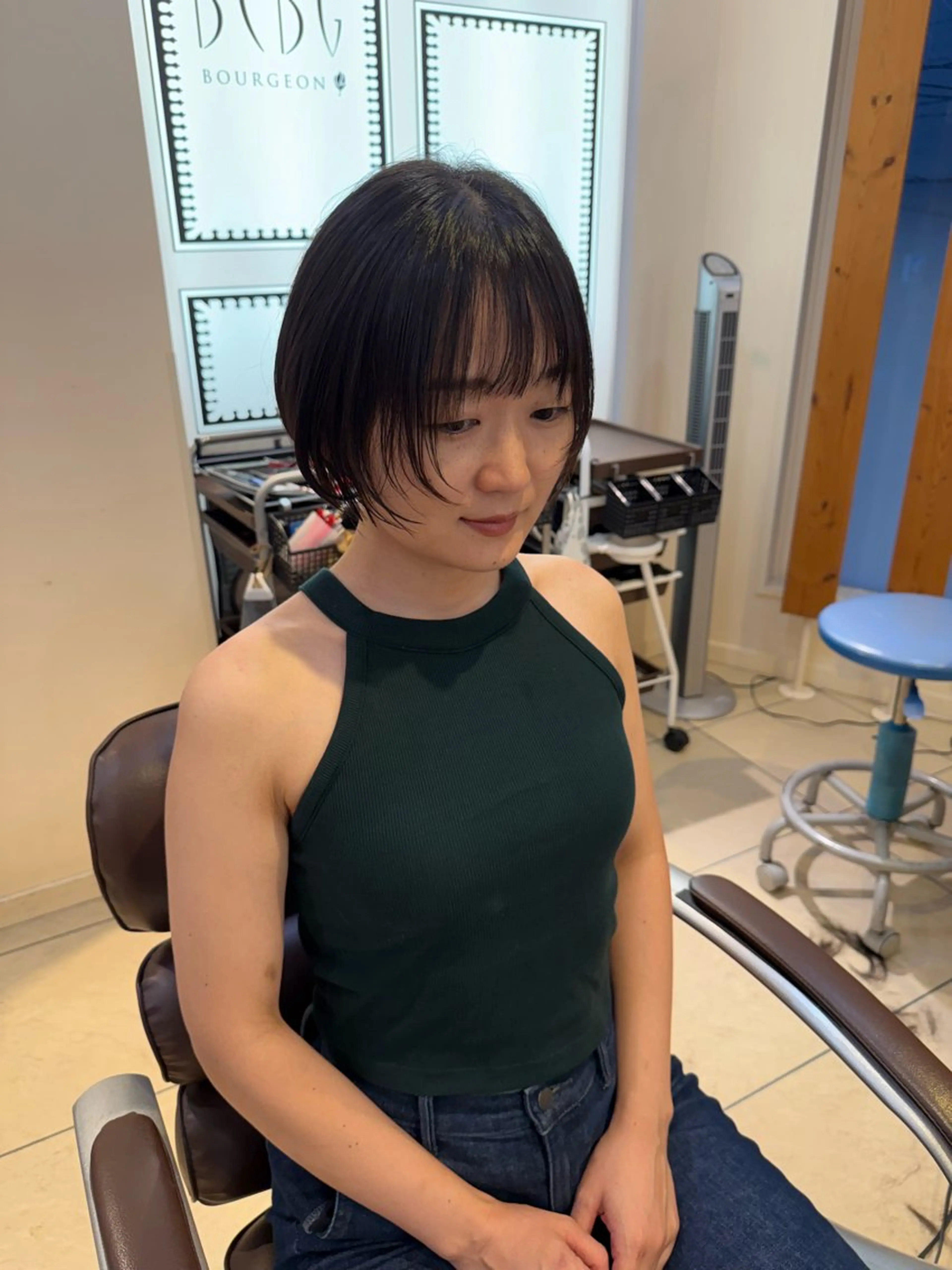 ショート ショートボブ ボブ 顔まわりレイヤー 顔周りカット レイヤーカット ブルジオン Bourgeon by BCBG所属・青山 光のヘアスタイル