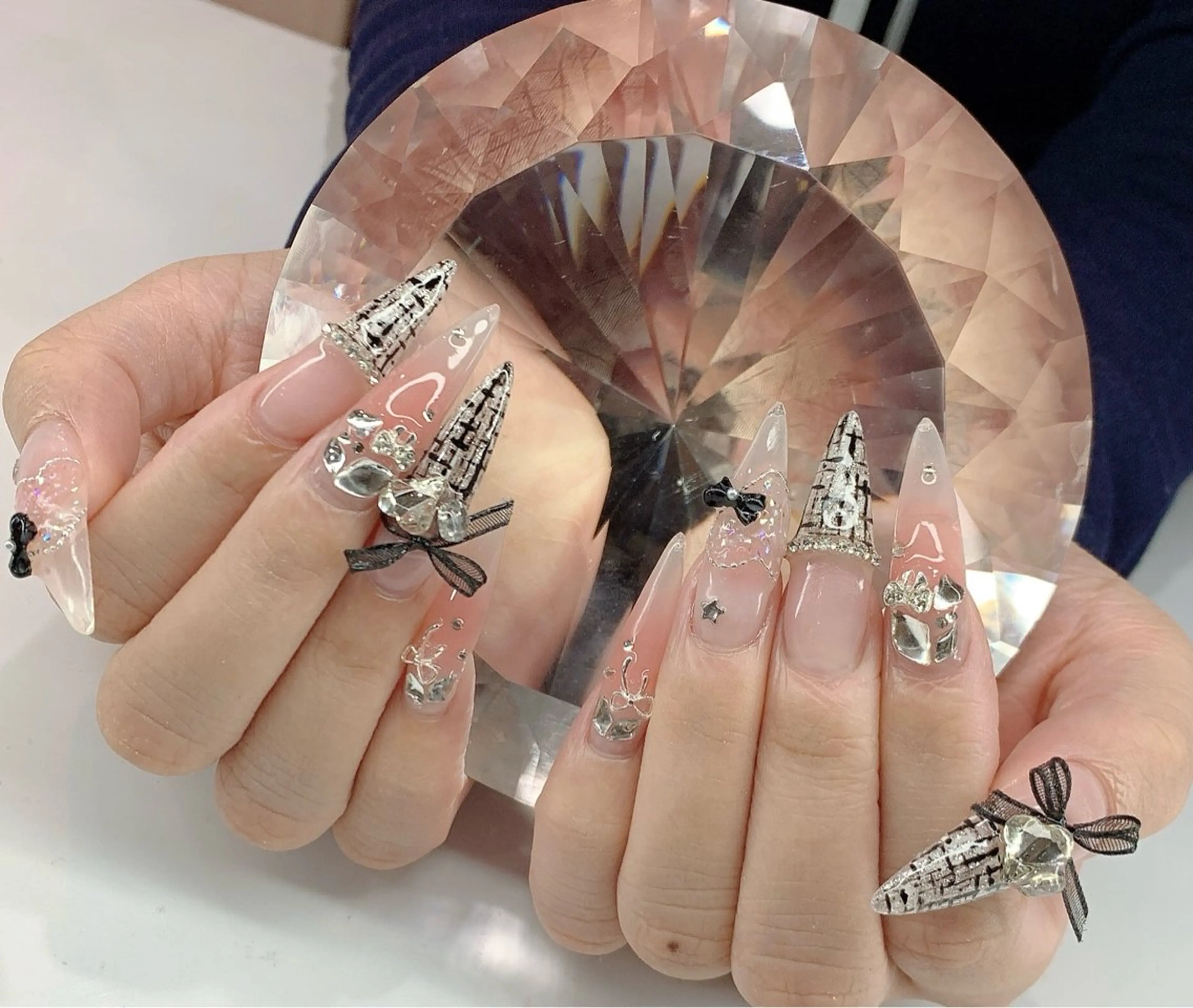 ネイル ハンドネイル LoaChaton kaeのネイルデザイン