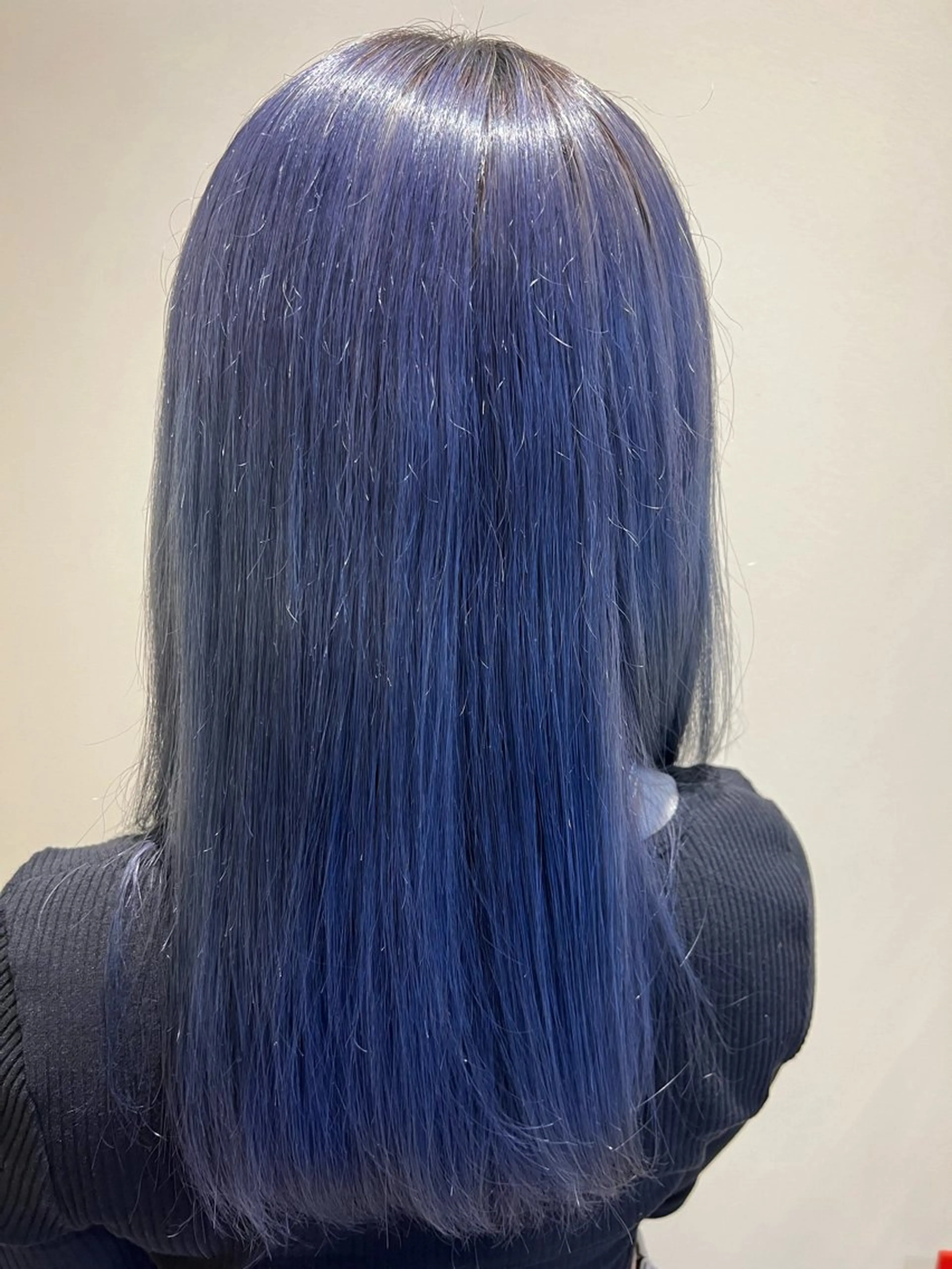 ロング カラー 徳浜 睦希のヘアスタイル