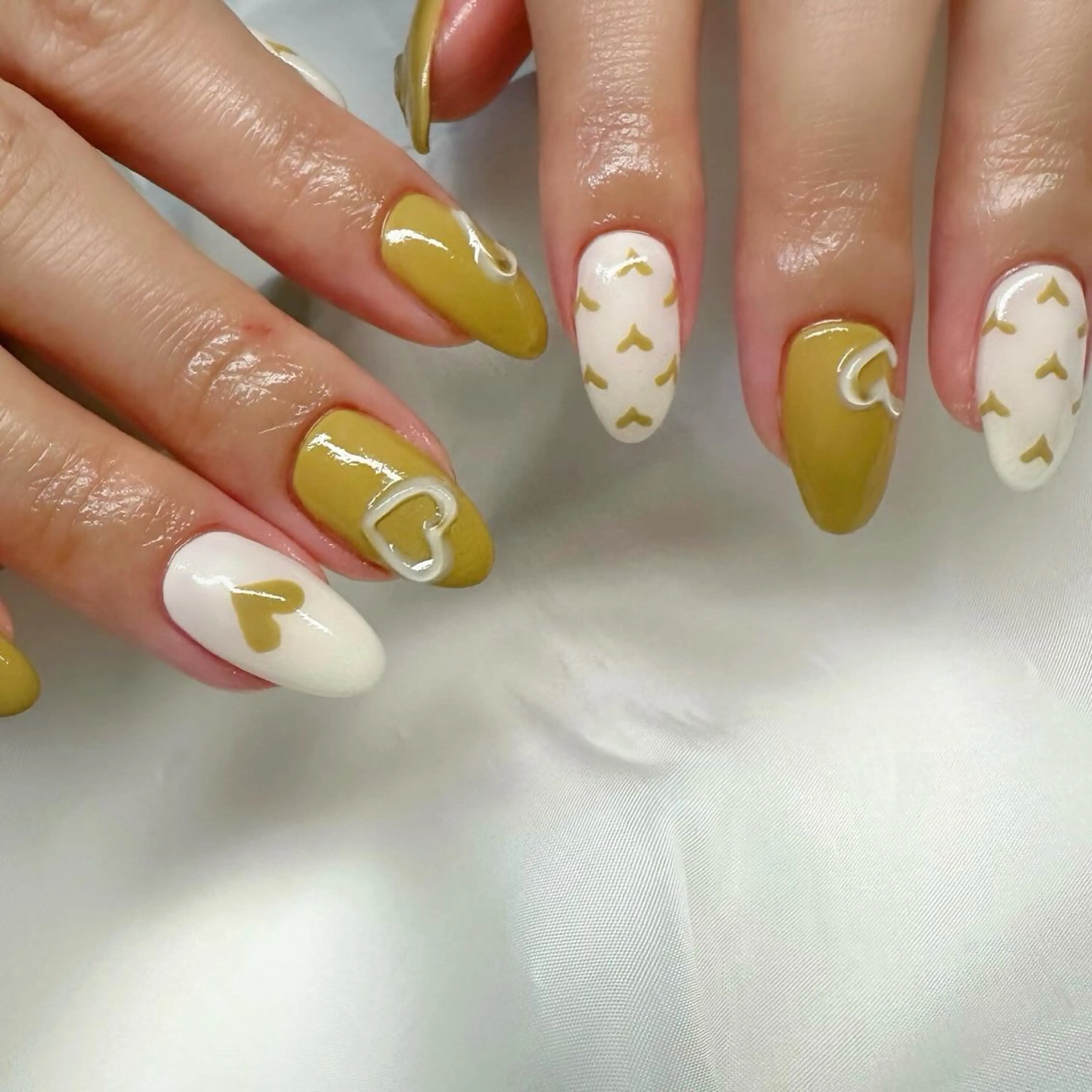 ネイル ハート 氷ネイル・うるうるネイル 韓国ネイル ニュアンスネイル 冬ネイル 🪞KAPE NAIL 🪞のネイルデザイン