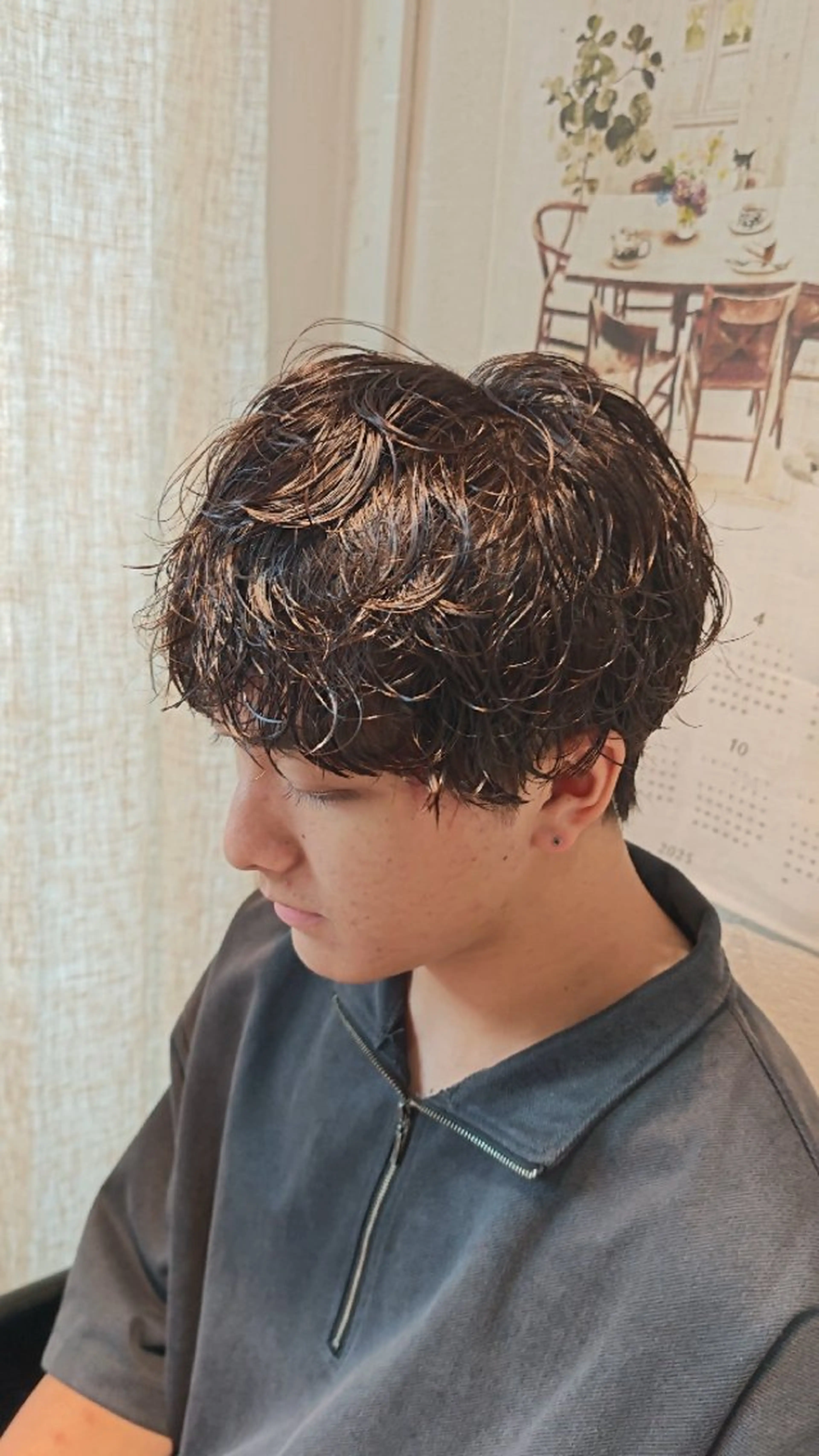 🏆シャドウパーマ🏆ルーズパーマ🏆カット🔮流行りの緩めウェーブパーマ！パーマが初なメンズにもオススメメニューです！の写真