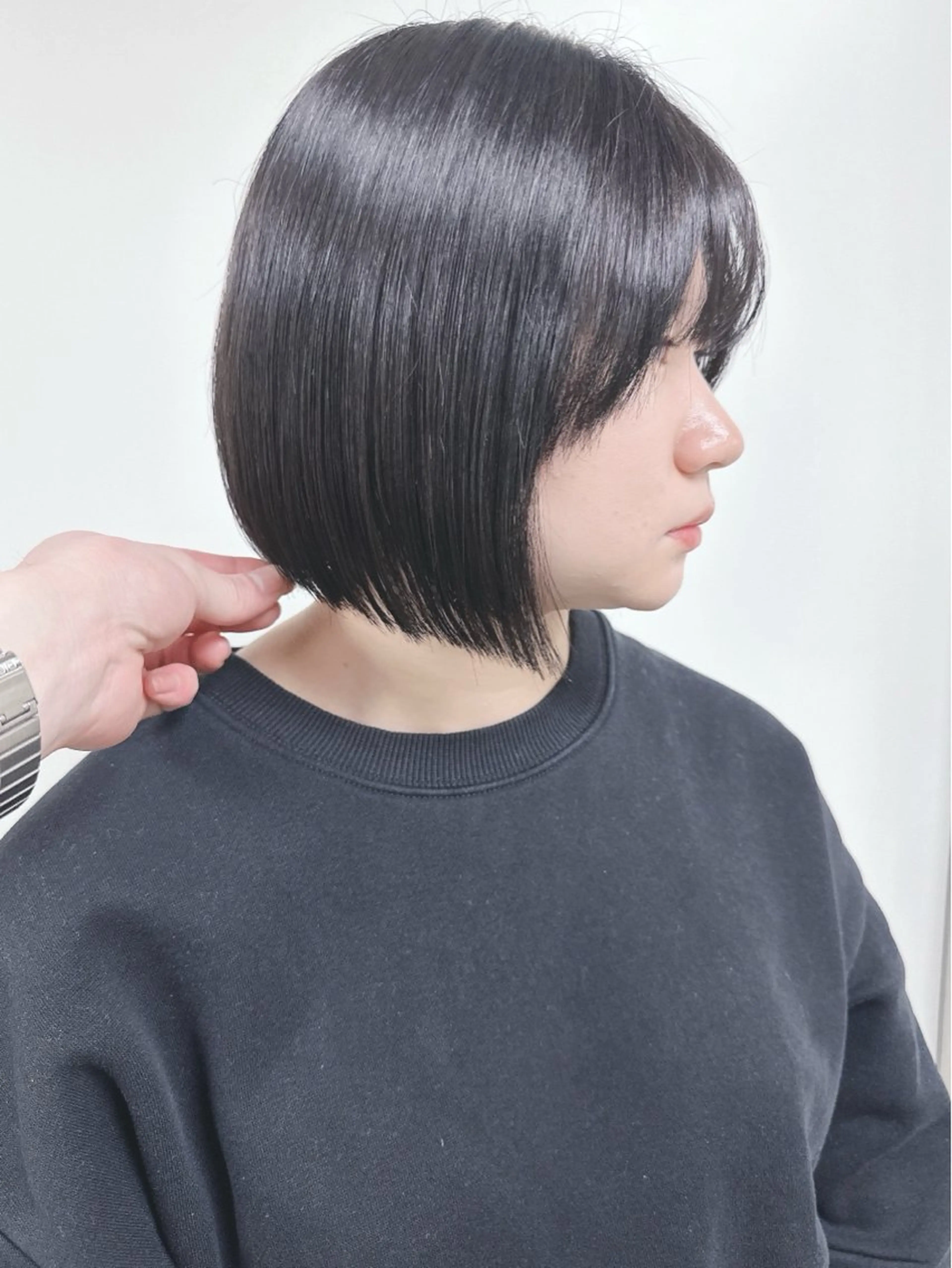 ショート とうい/パーマボブ/ くせ毛/丸みボブのヘアスタイル