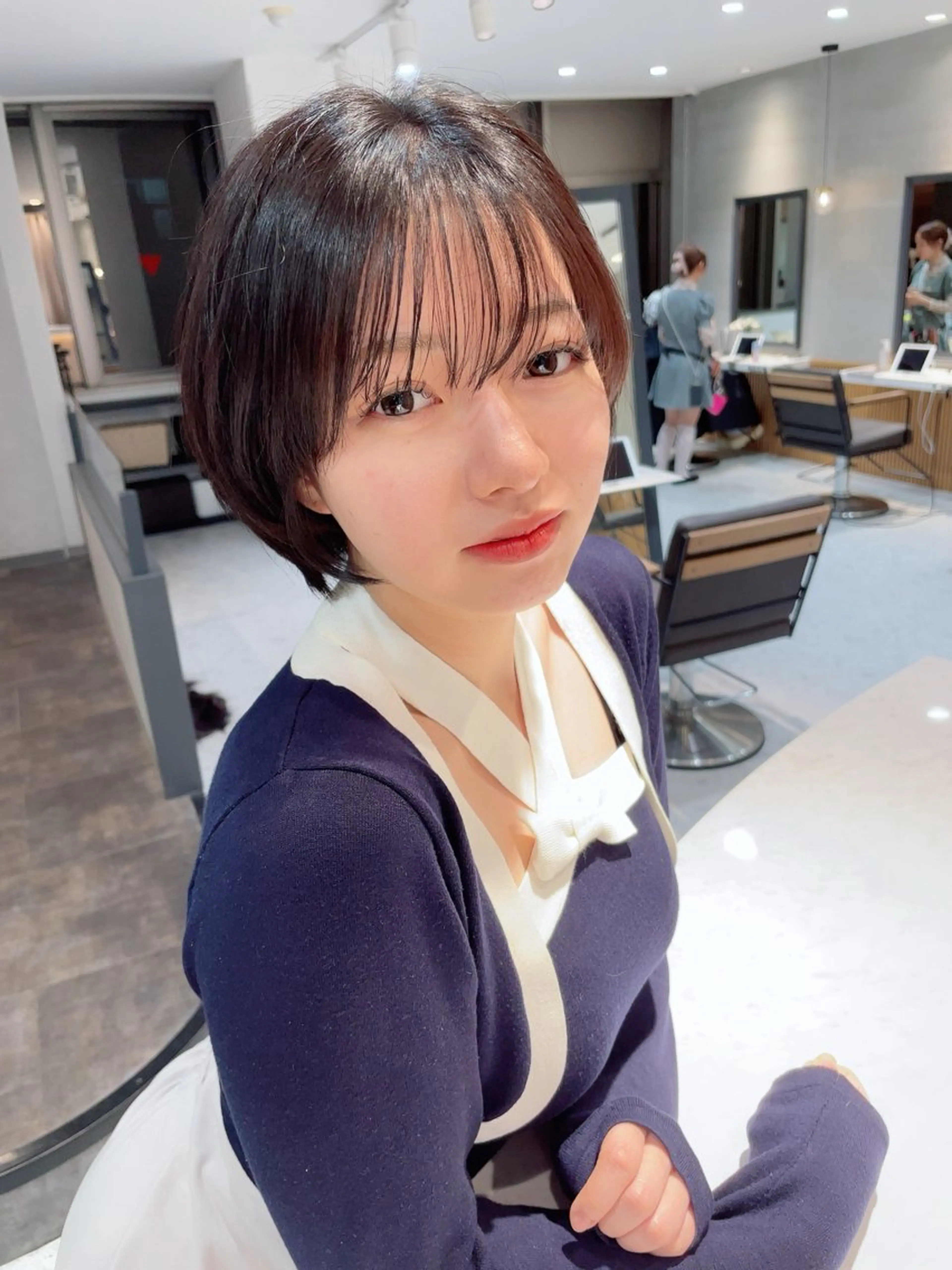 ショート カラー カット ヘアカラー トリートメント 【いっせい】ブリーチ 無しＷカラー×カットのヘアスタイル