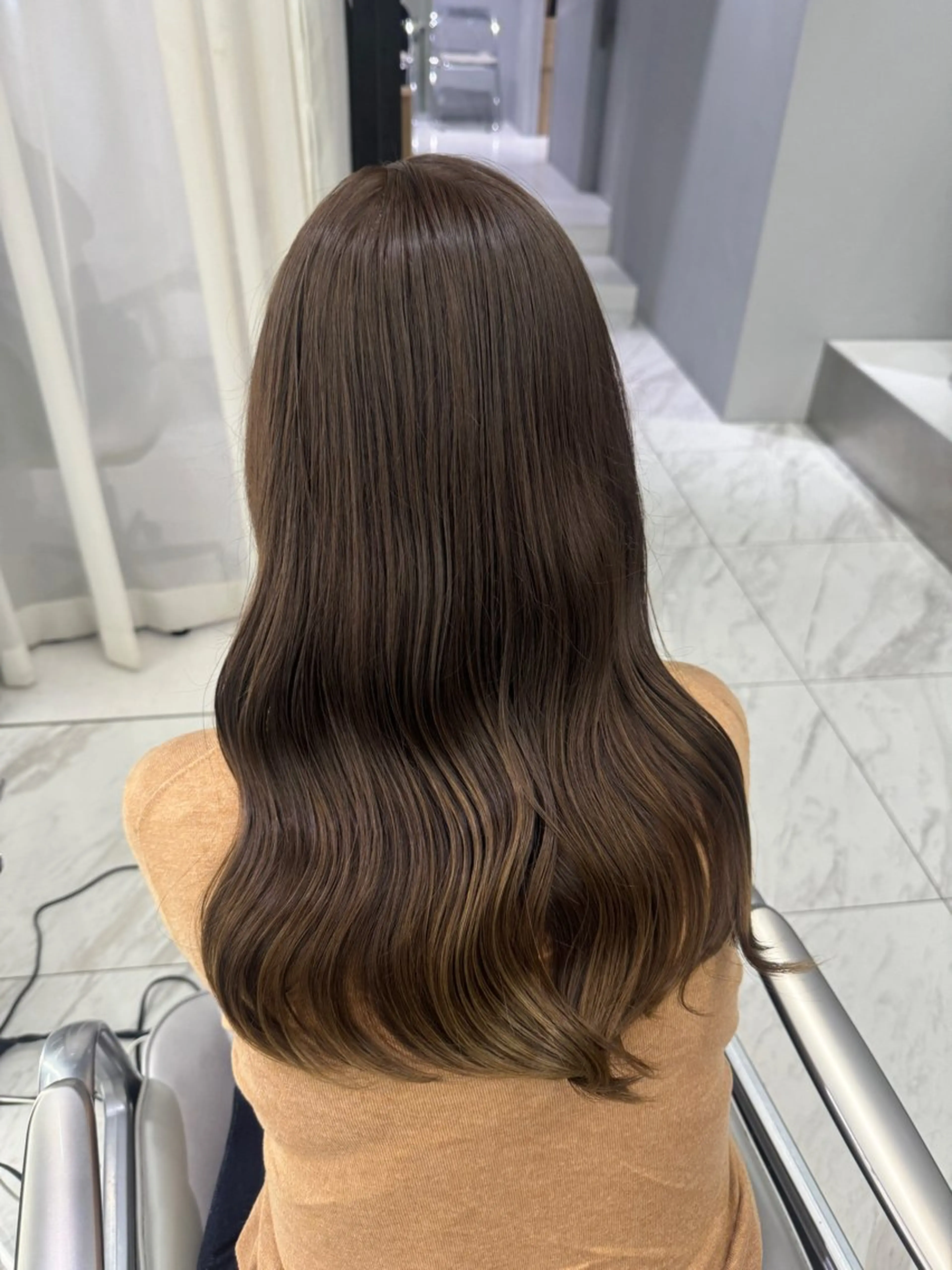 セミロング カラー ヘアカラー 艶 ケアブリーチ 🎀🩵RISAのヘアスタイル