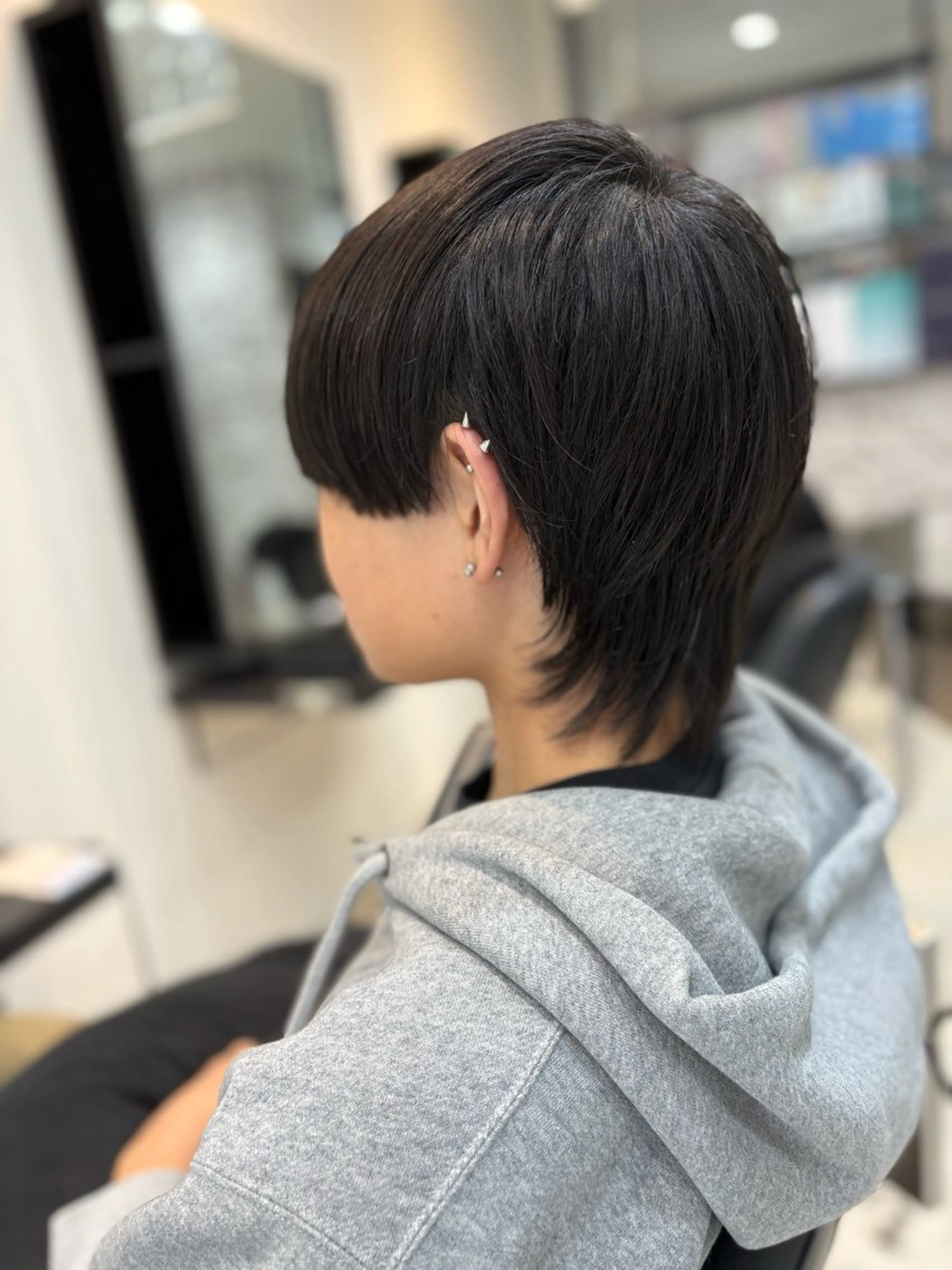 ショート ウルフカット シャルム所属・美容室シャルム⭐️ 清水　勇希のヘアスタイル