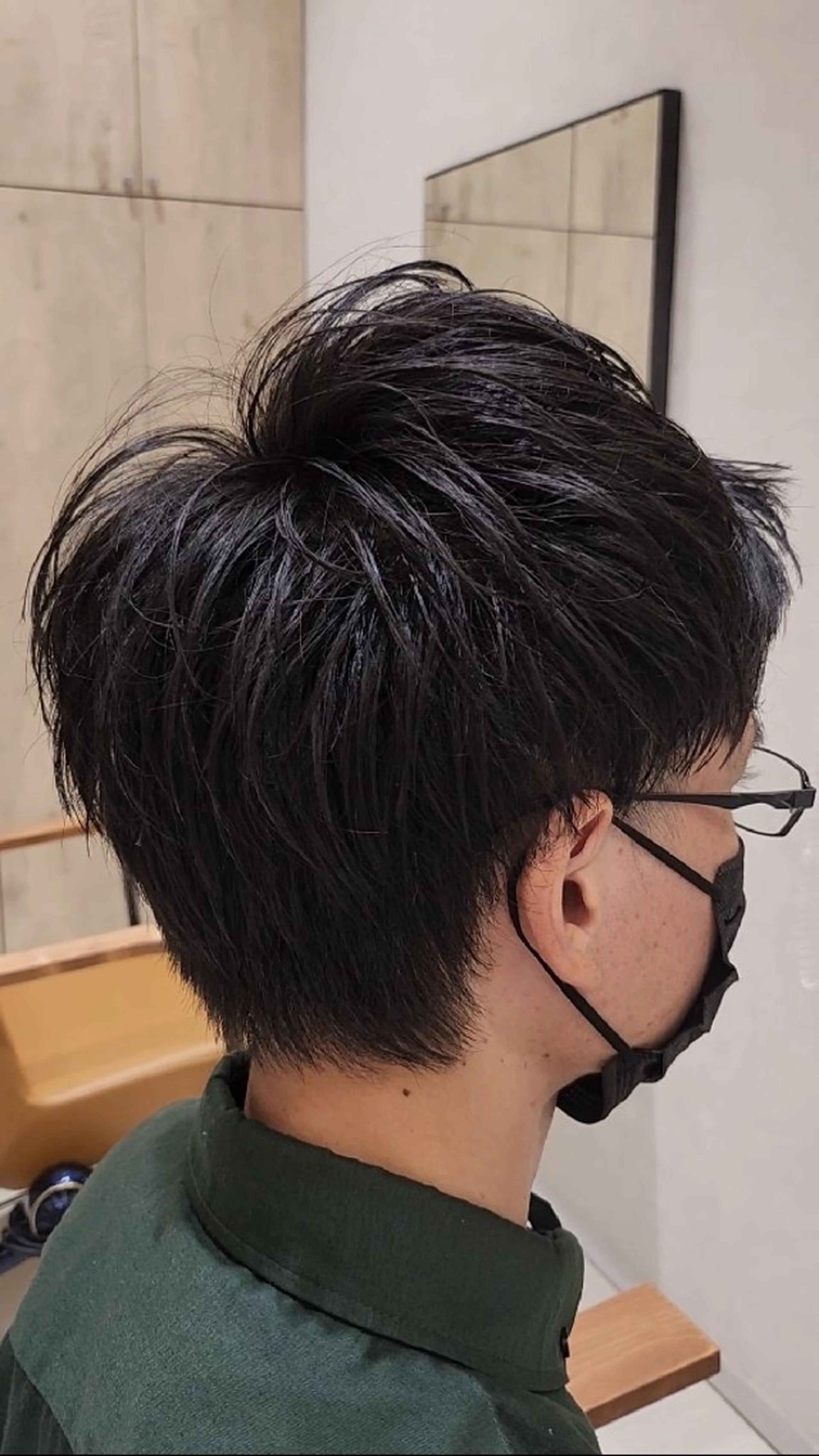 メンズ “垢抜けパーマヘア” 佐藤ジルのヘアスタイル