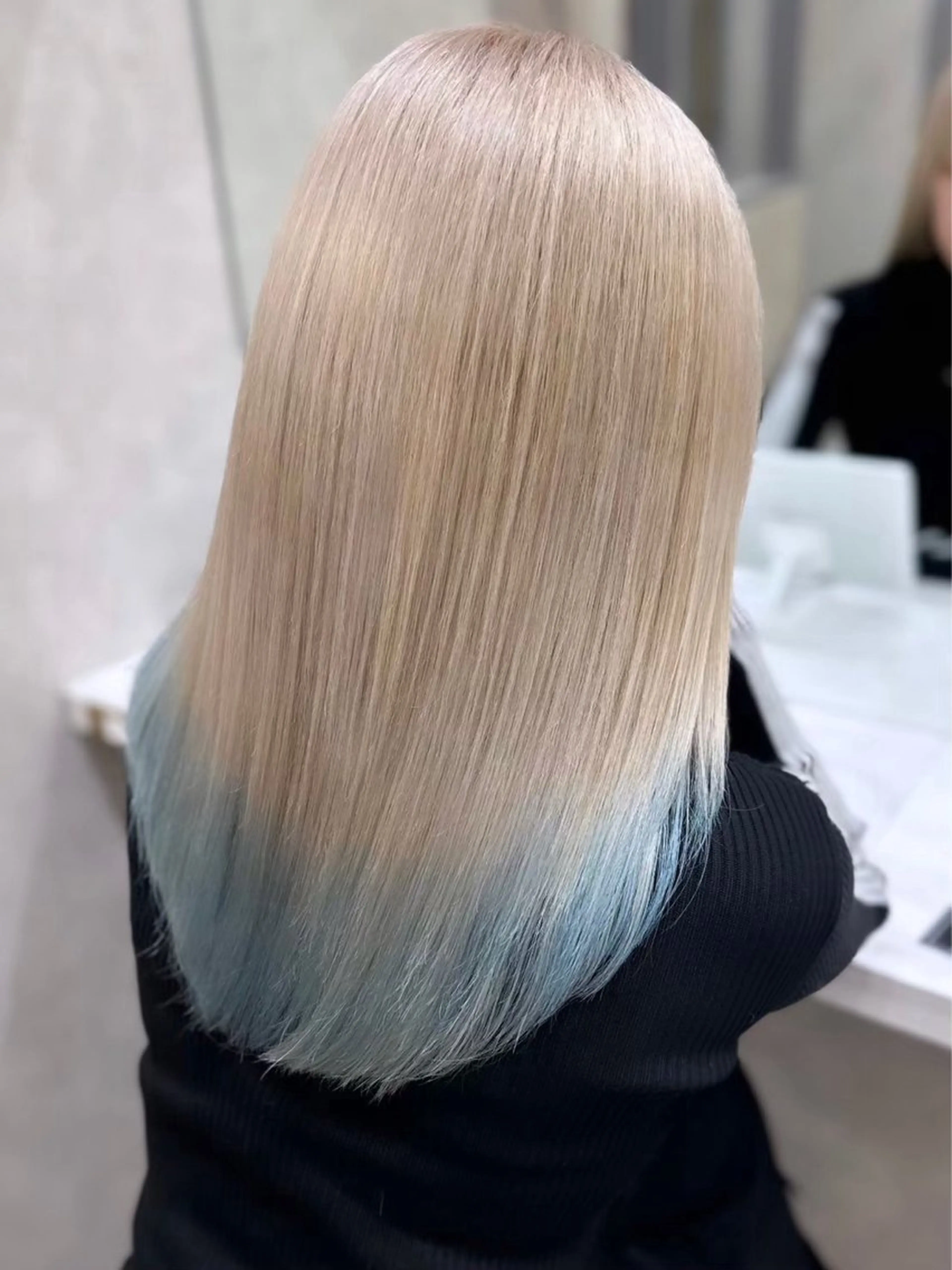 ロング カラー ヘアカラー トリートメント Lond Le'aのヘアスタイル