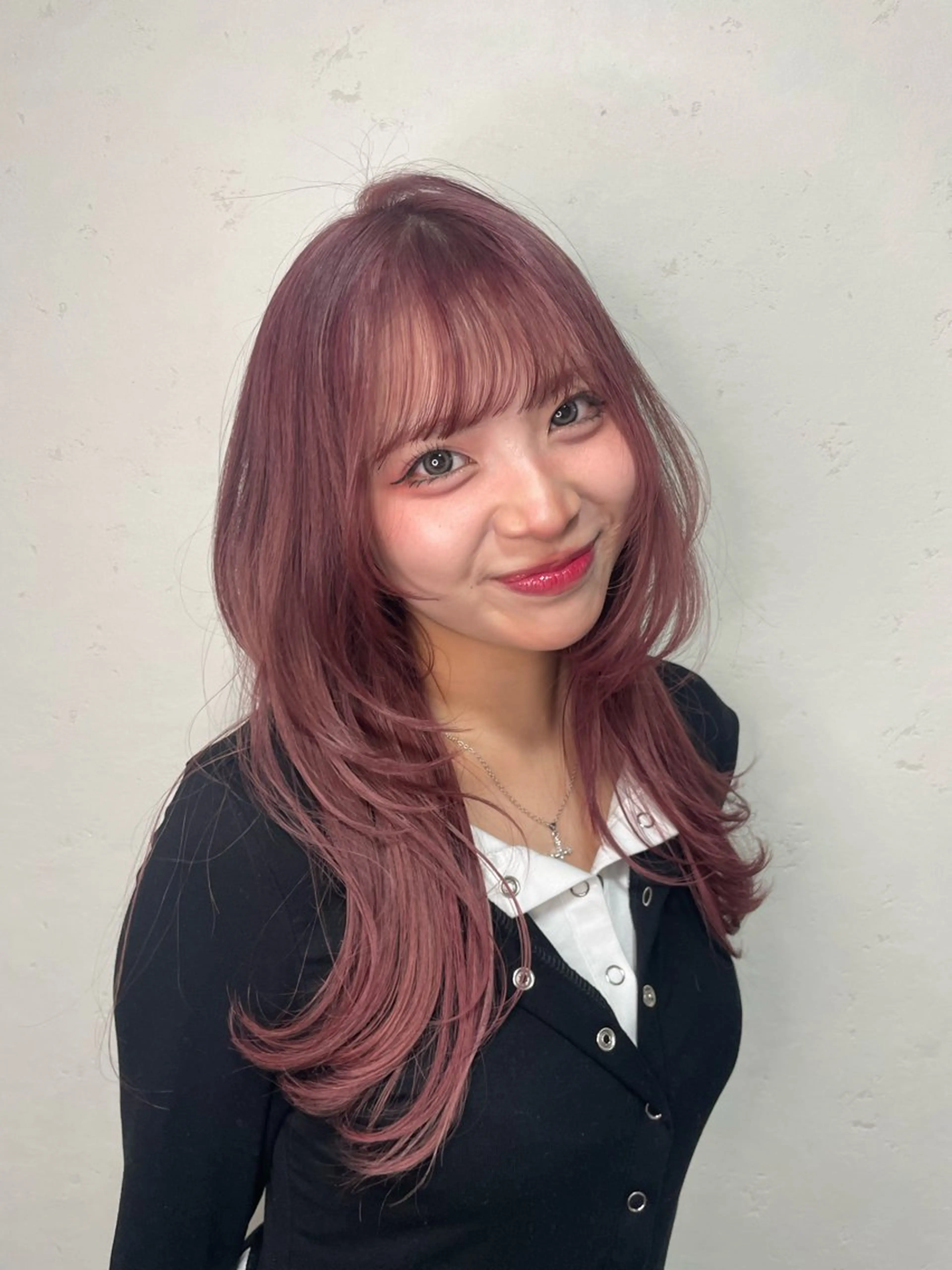 ロング ヘアカラー ARMONY表参道店所属・韓国風レイヤーカラー ライムのヘアスタイル