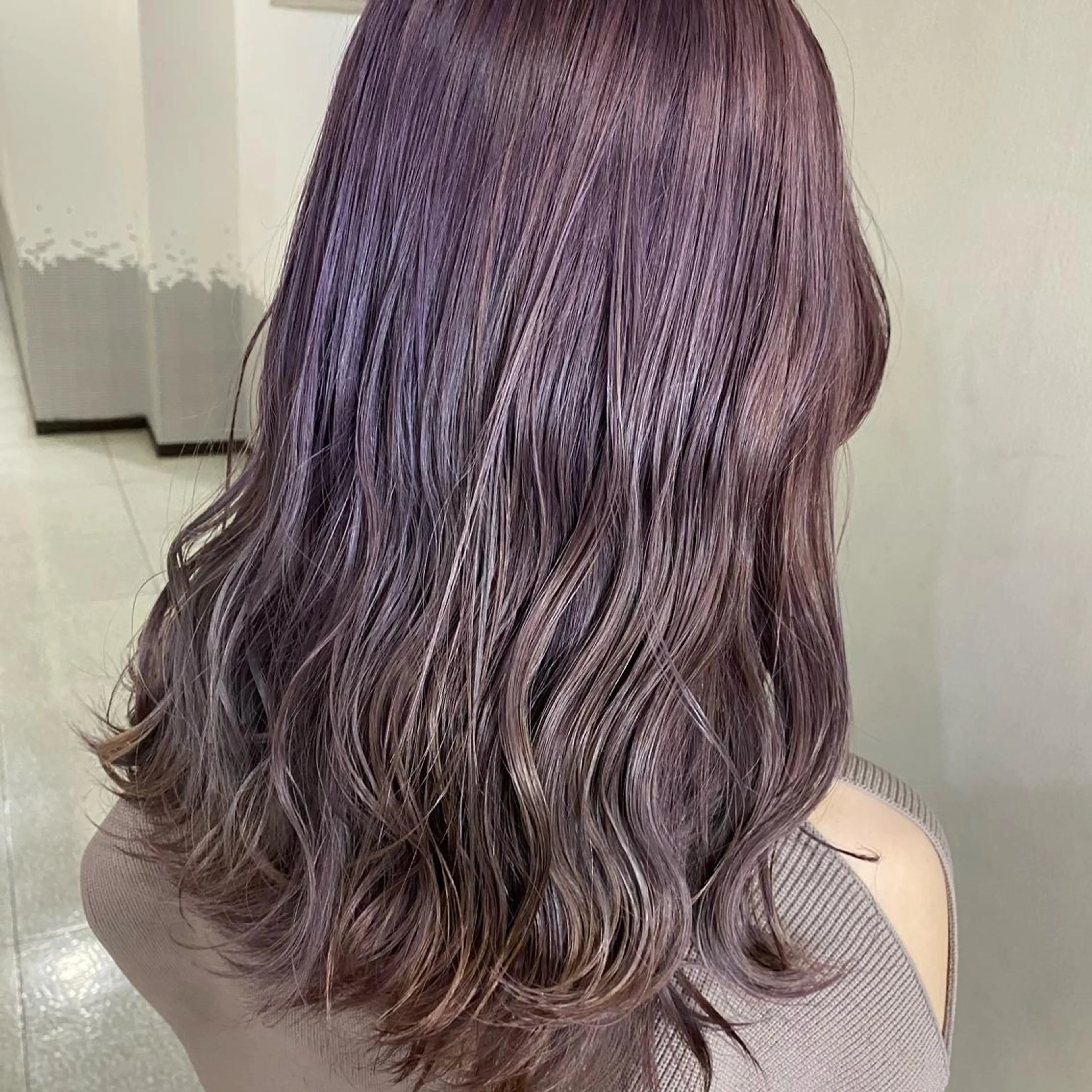 ミディアム カラー ピンクカラー ピンクパープル パープルカラー Legami 熊本（レガーミ）所属・清村 和音のヘアスタイル