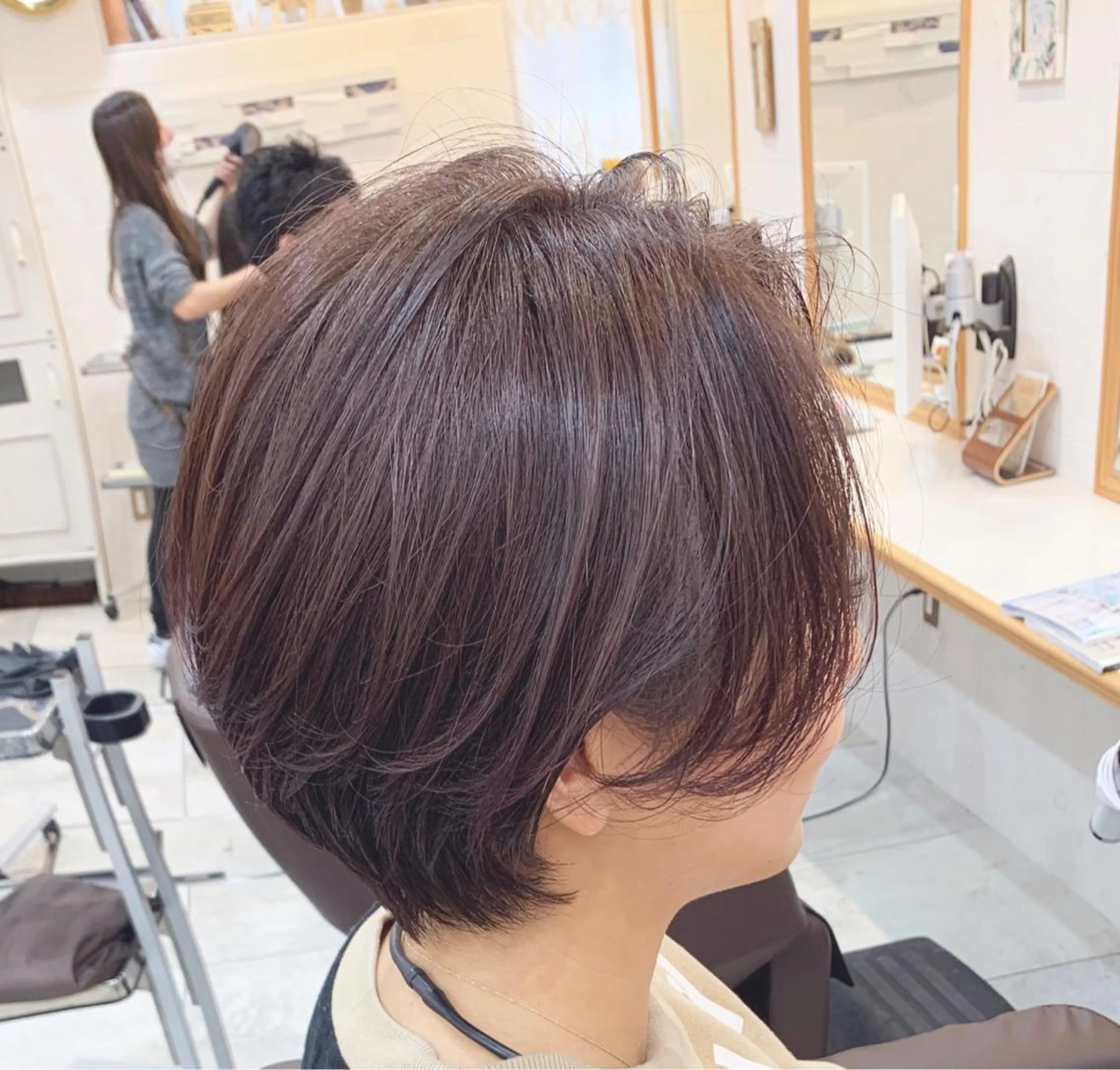ショート カラー ハンサムショート ラベンダーカラー ピンクカラー ピンクラベンダー ショートヘア カット 平尾 拓也のヘアスタイル