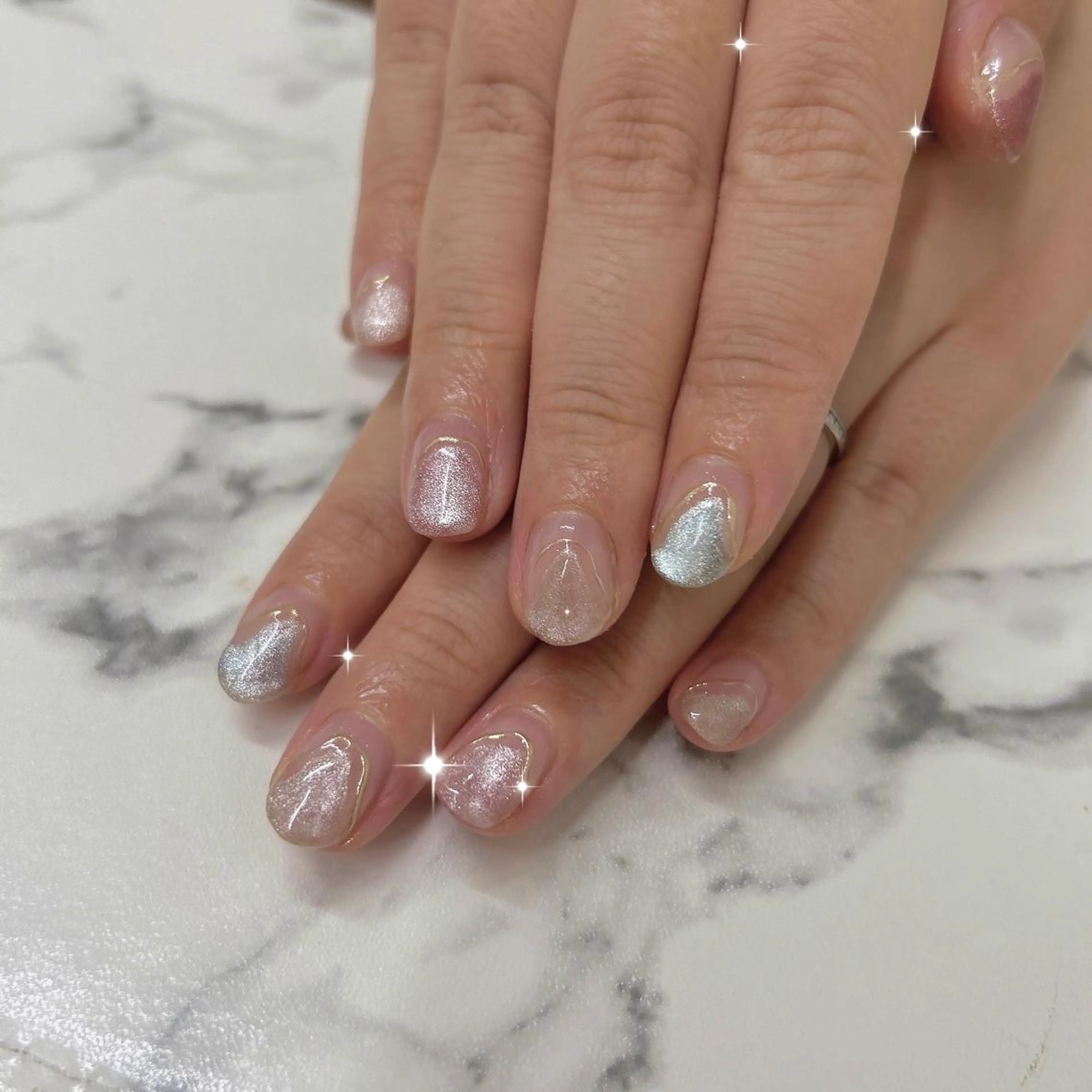 ネイル キラキラネイル マグネットネイル onnail mikoのネイルデザイン