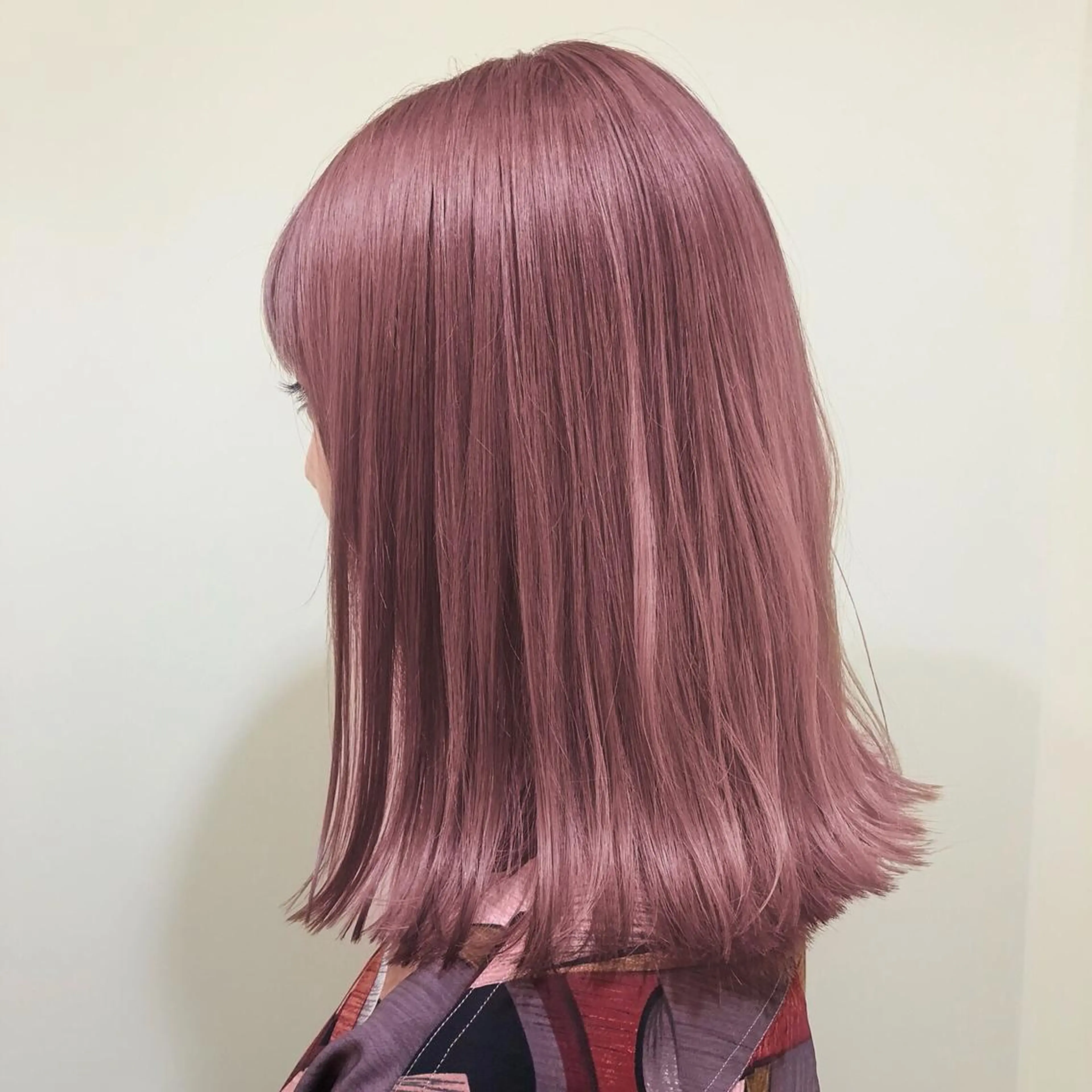 ミディアム カラー ヘアアレンジ ANNA /艶髪/ハイトーンのヘアスタイル