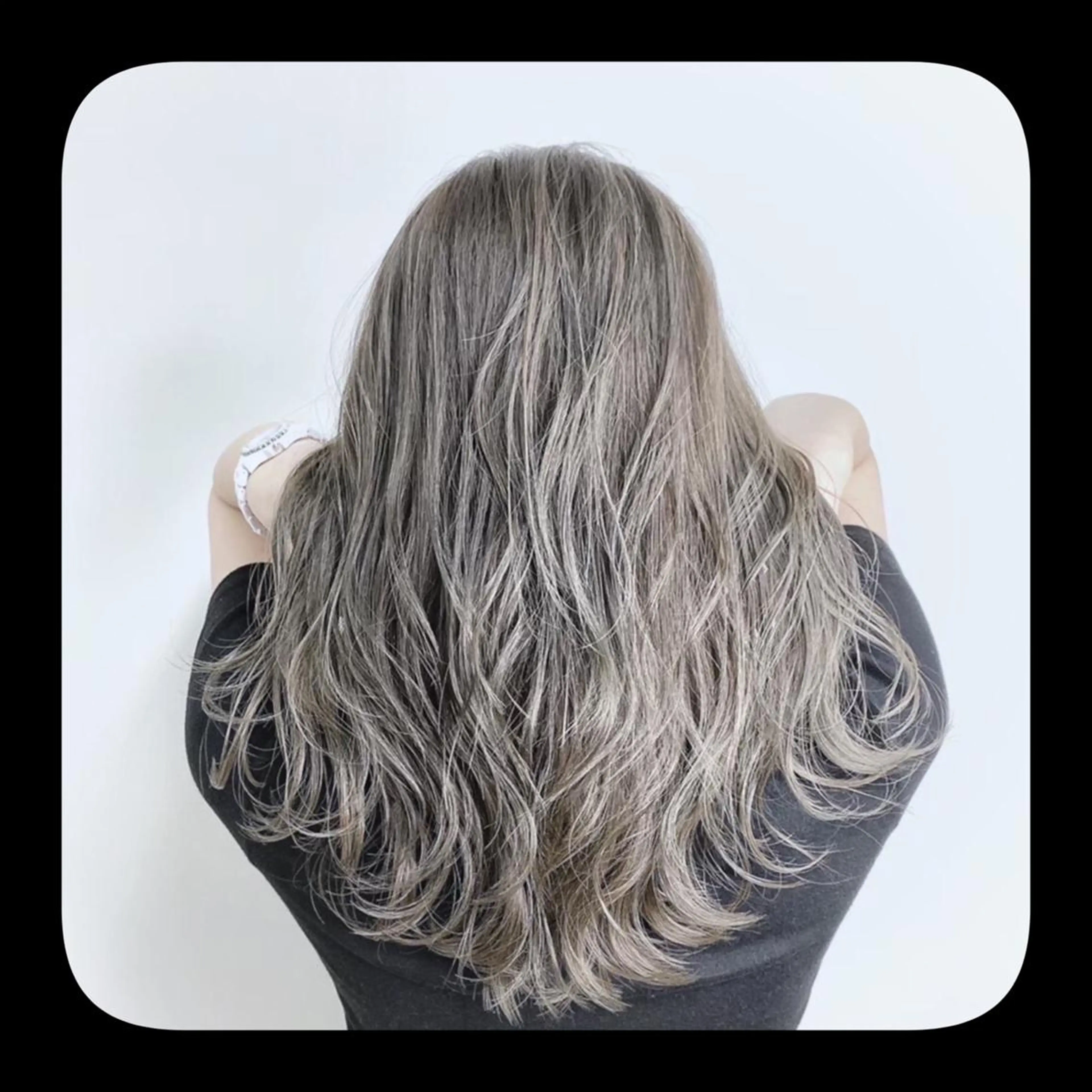 ロング カラー ヘアアレンジ 🦄アイリスト💐 小澤　愛蘭のマツエク・マツパデザイン