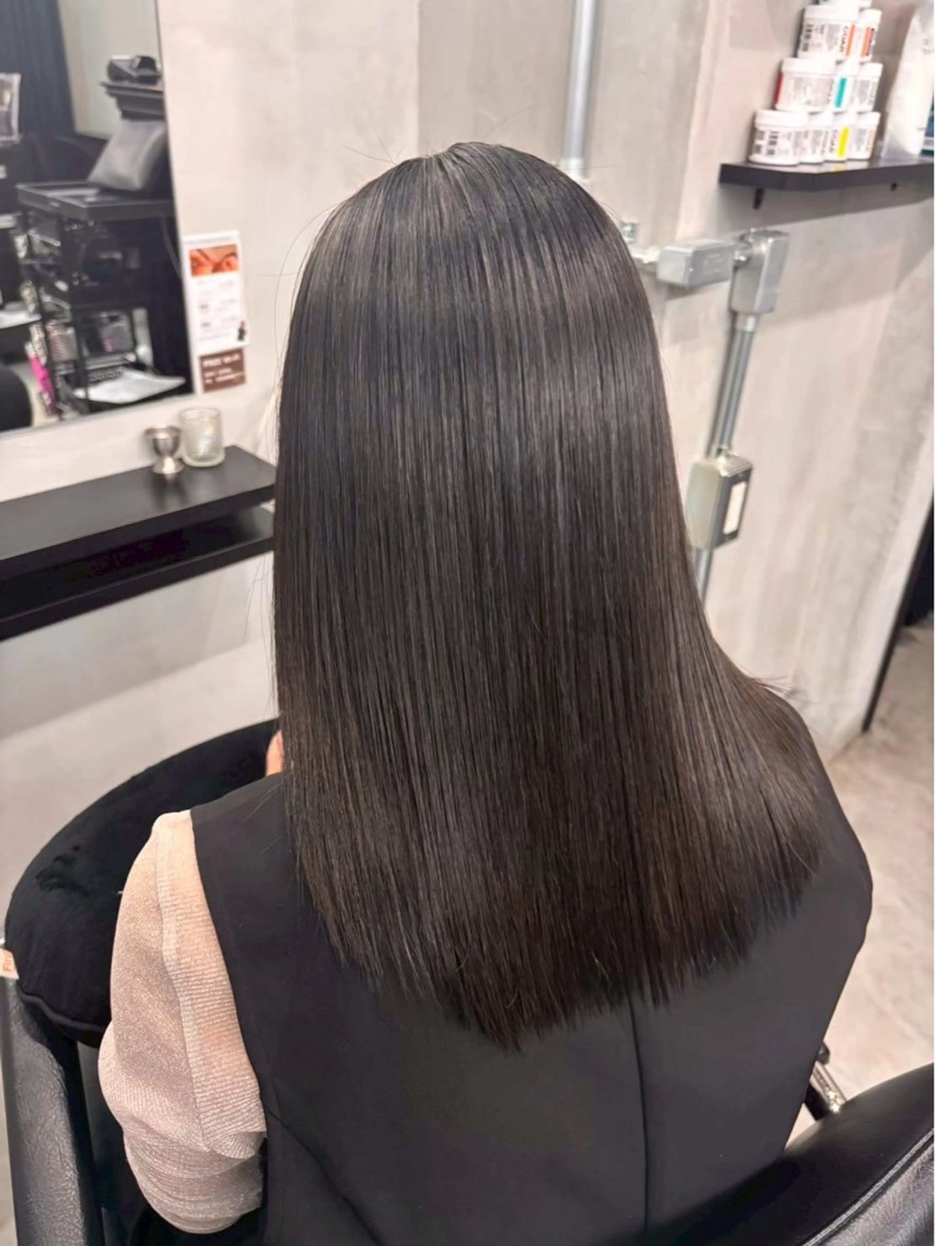 セミロング カラー Riho ブリーチモデル募集中のヘアスタイル