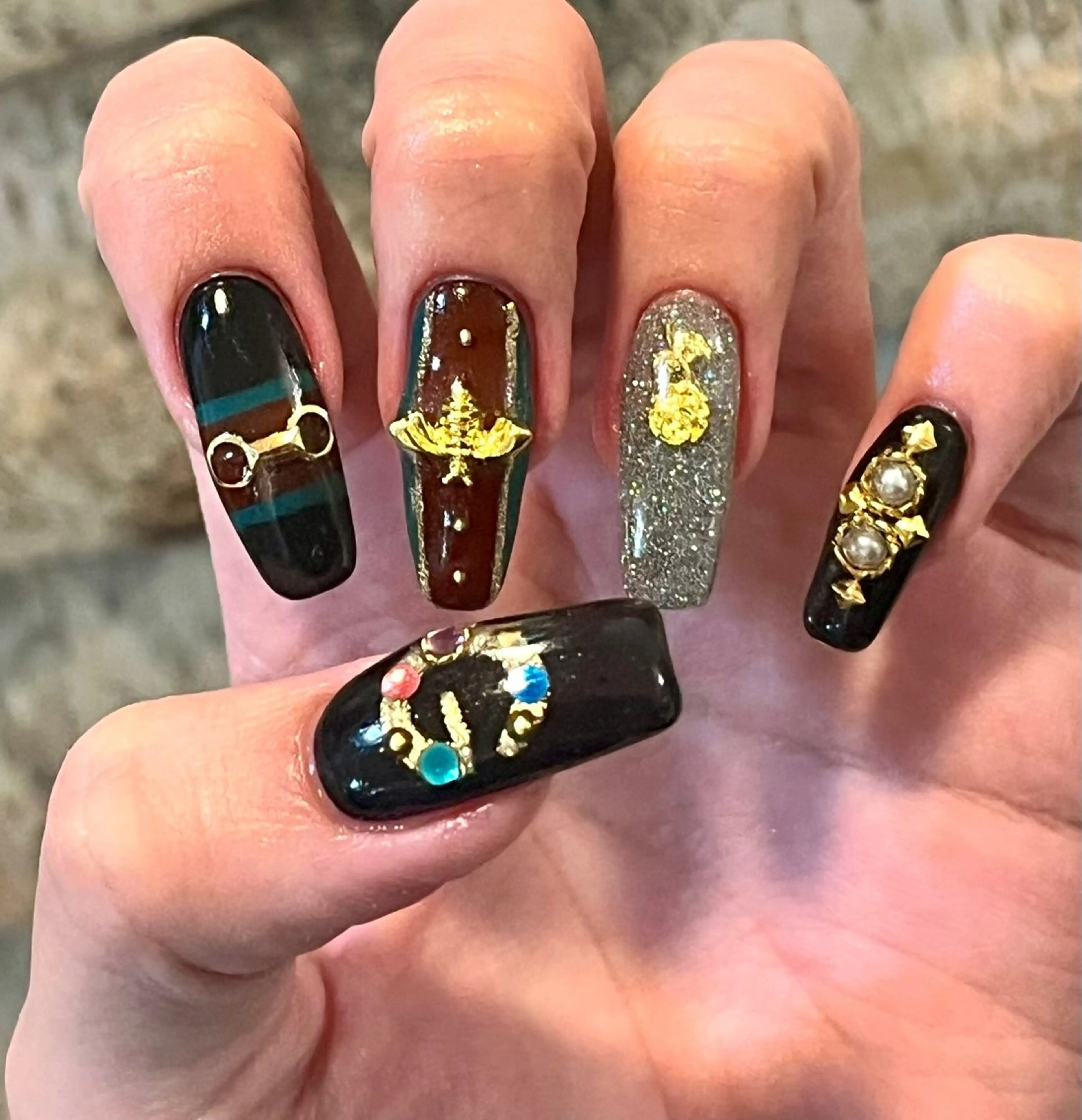 ネイル ハンドネイル フットネイル ハンドケア みんなのネイルサロン IRiS所属・一人ひとりに寄り添う 施術🌈IRiS🪽のネイルデザイン