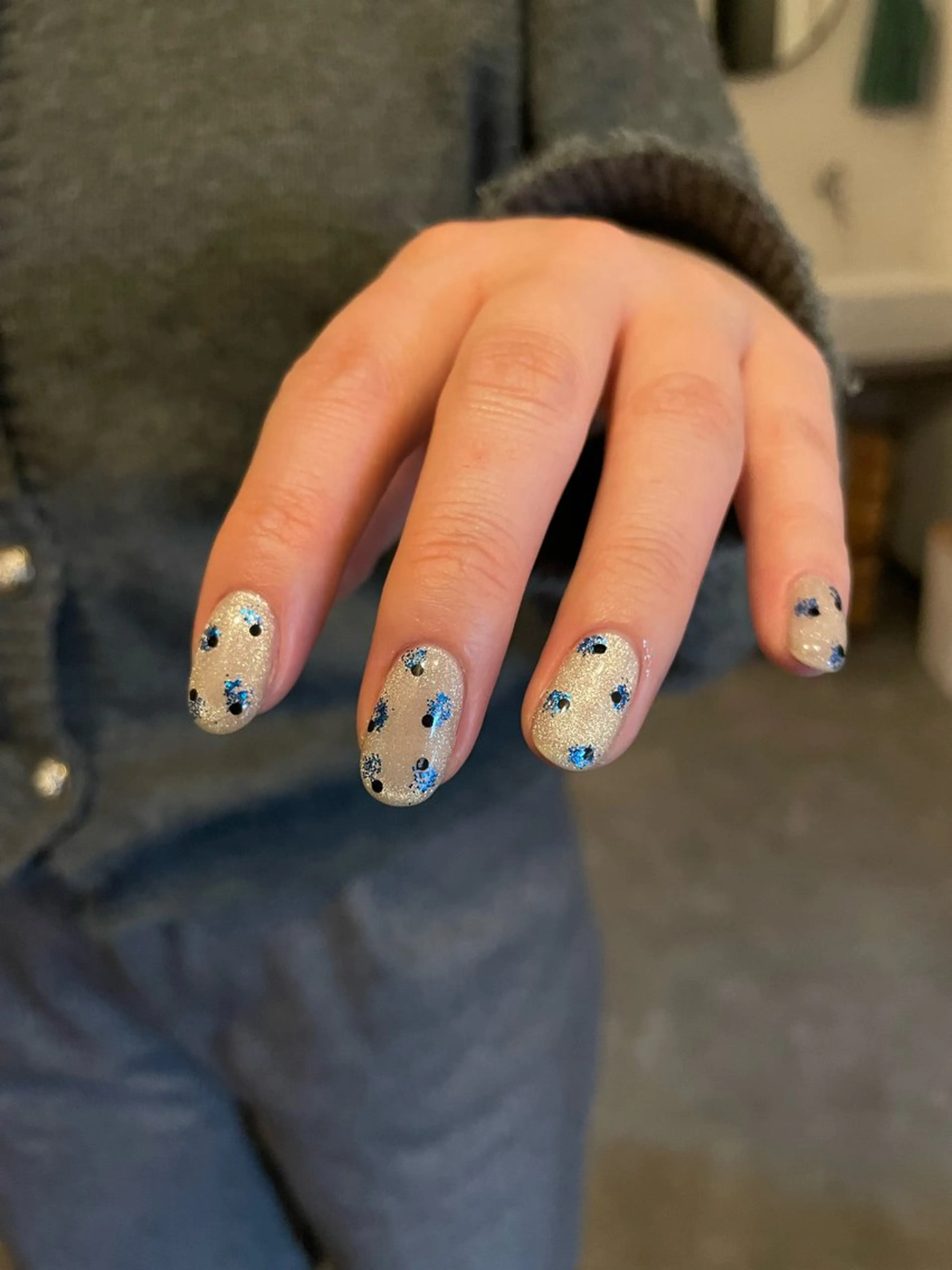 ネイル キラキラネイル ハンドネイル roof nailのネイルデザイン