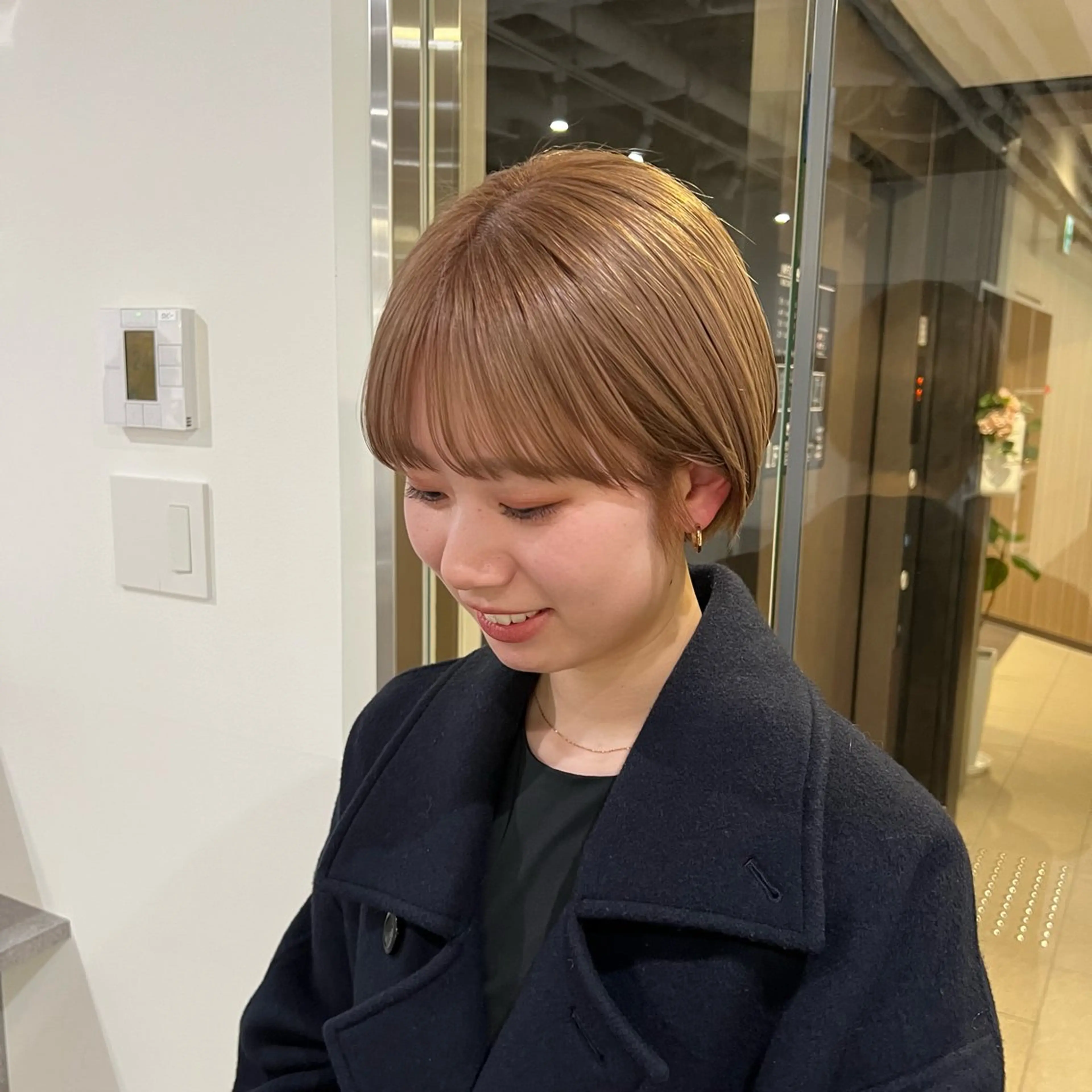 ショート カラー ハイトーンカラー ショートヘア カット ヘアカラー knowhow京都所属・三宅 昌太のヘアスタイル