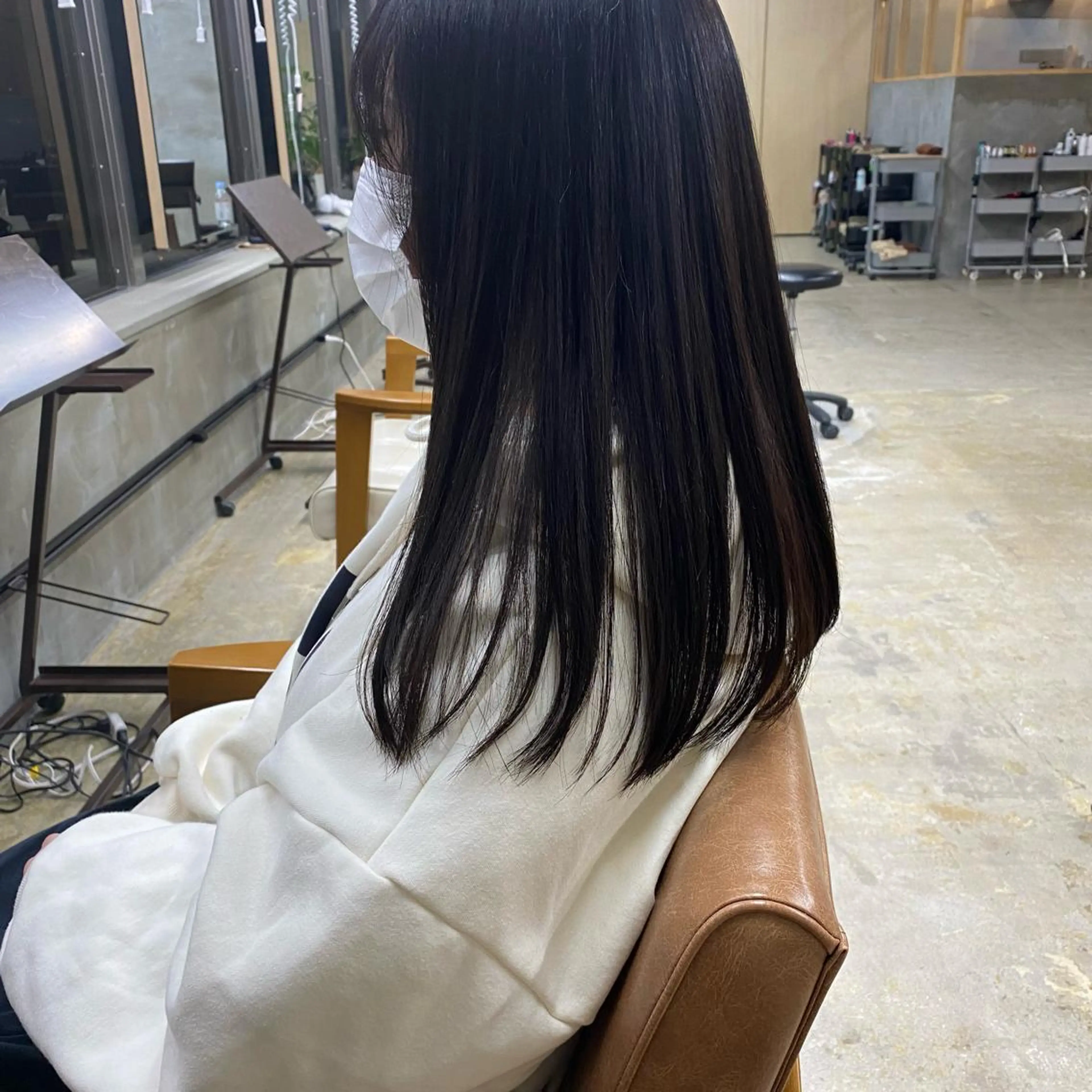 セミロング カラー ヘアカラー シミズ アスカのヘアスタイル