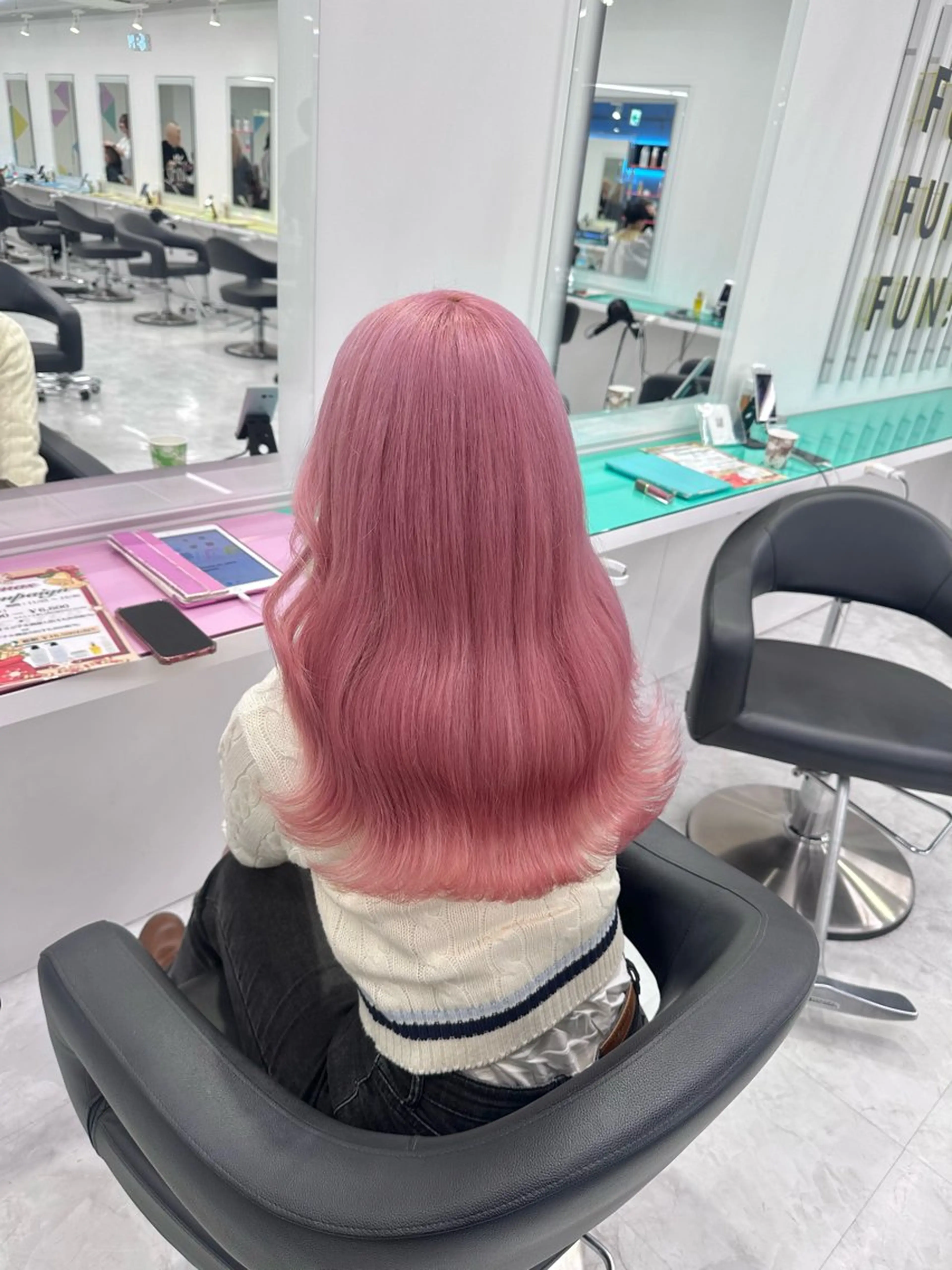 ロング カラー ブリーチ ブロンド ケアカラー ハイトーンカラー ピンクカラー ヘアカラー トリートメント ♡ダブルカラー特化♡ miyuのヘアスタイル