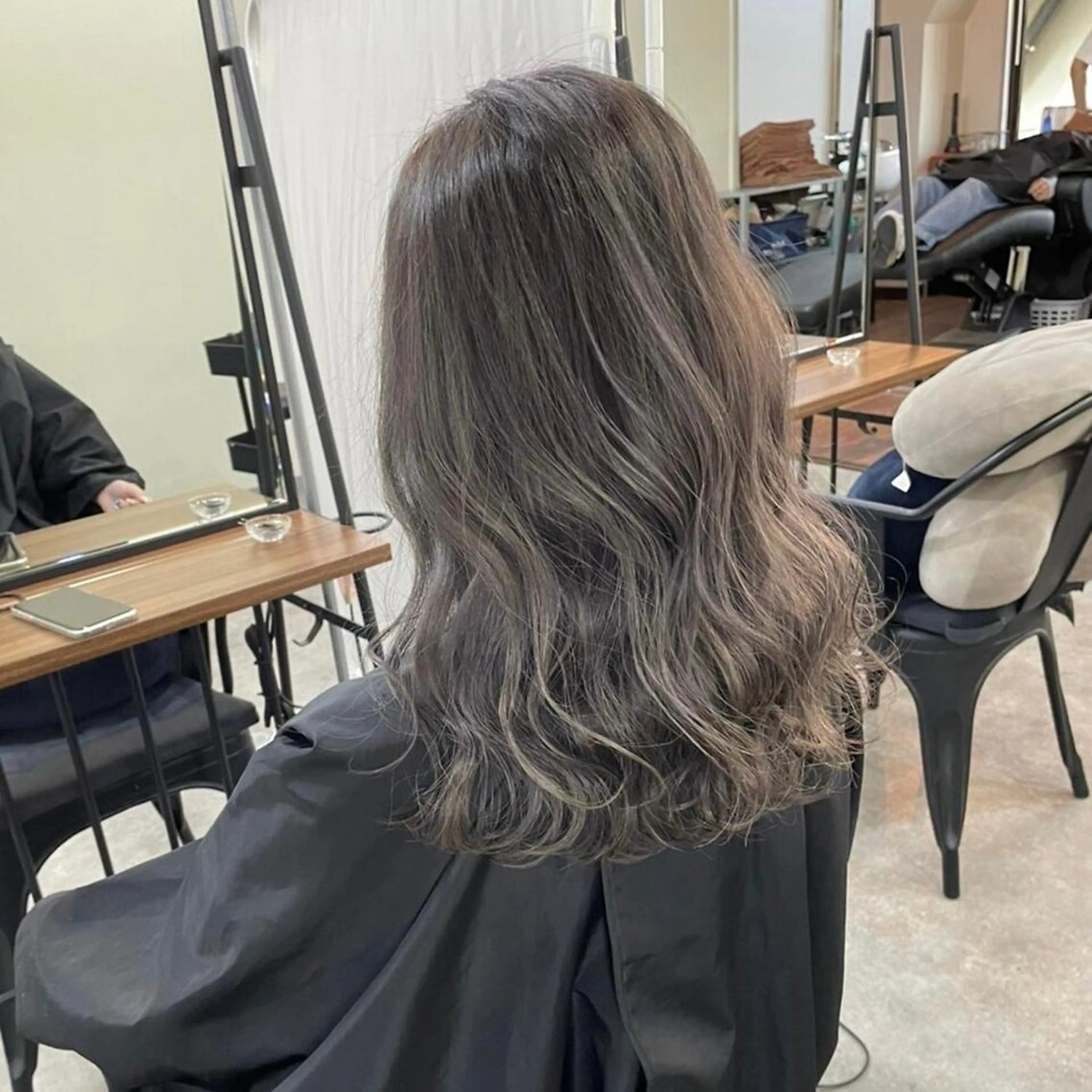 ロング 韓国風カラー ボブ 外国人風カラー ハイライト 髪質改善 メンズカット✂️ ¥2,200〜*土田のヘアスタイル