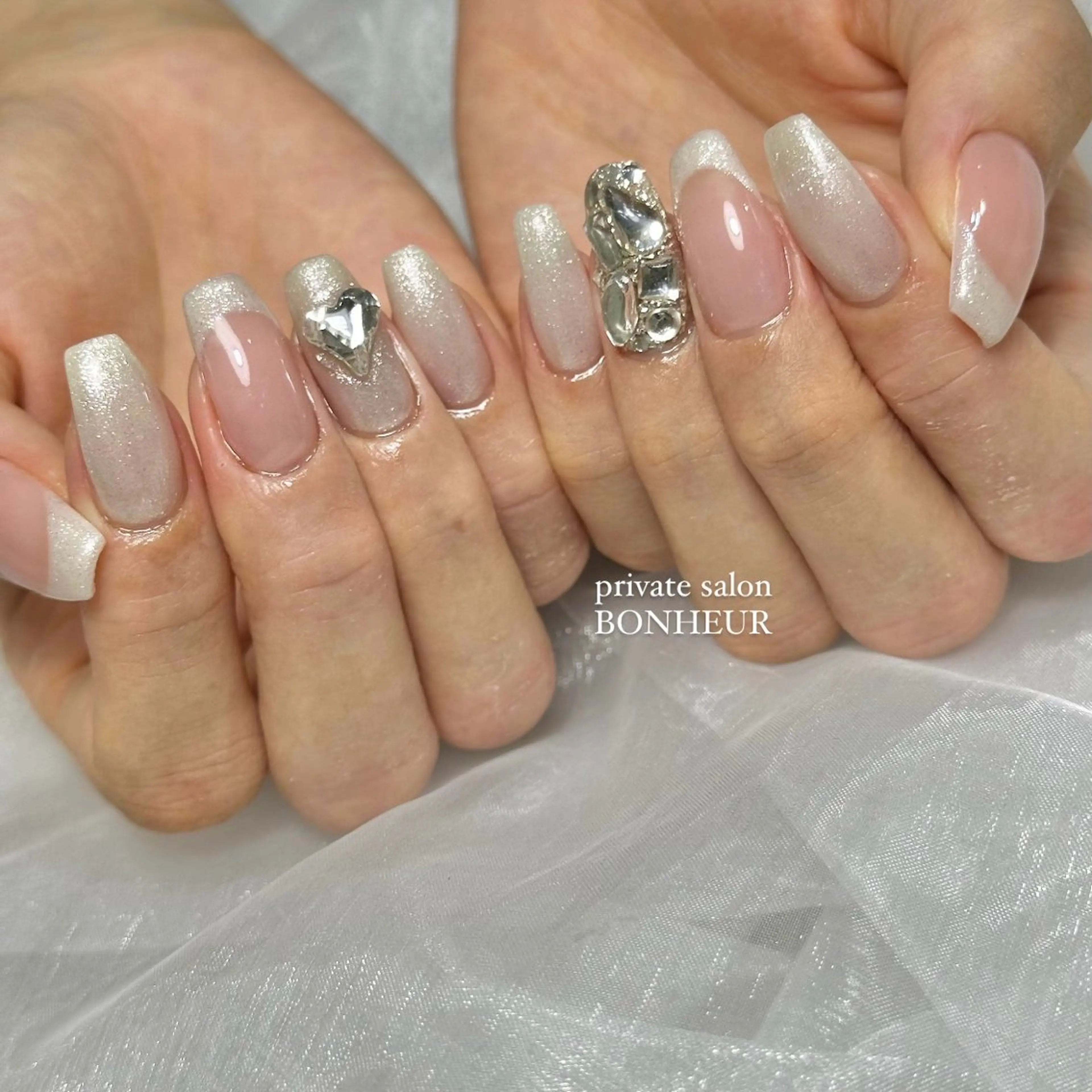 ネイル ハンドネイル BONHEUR Annaのネイルデザイン