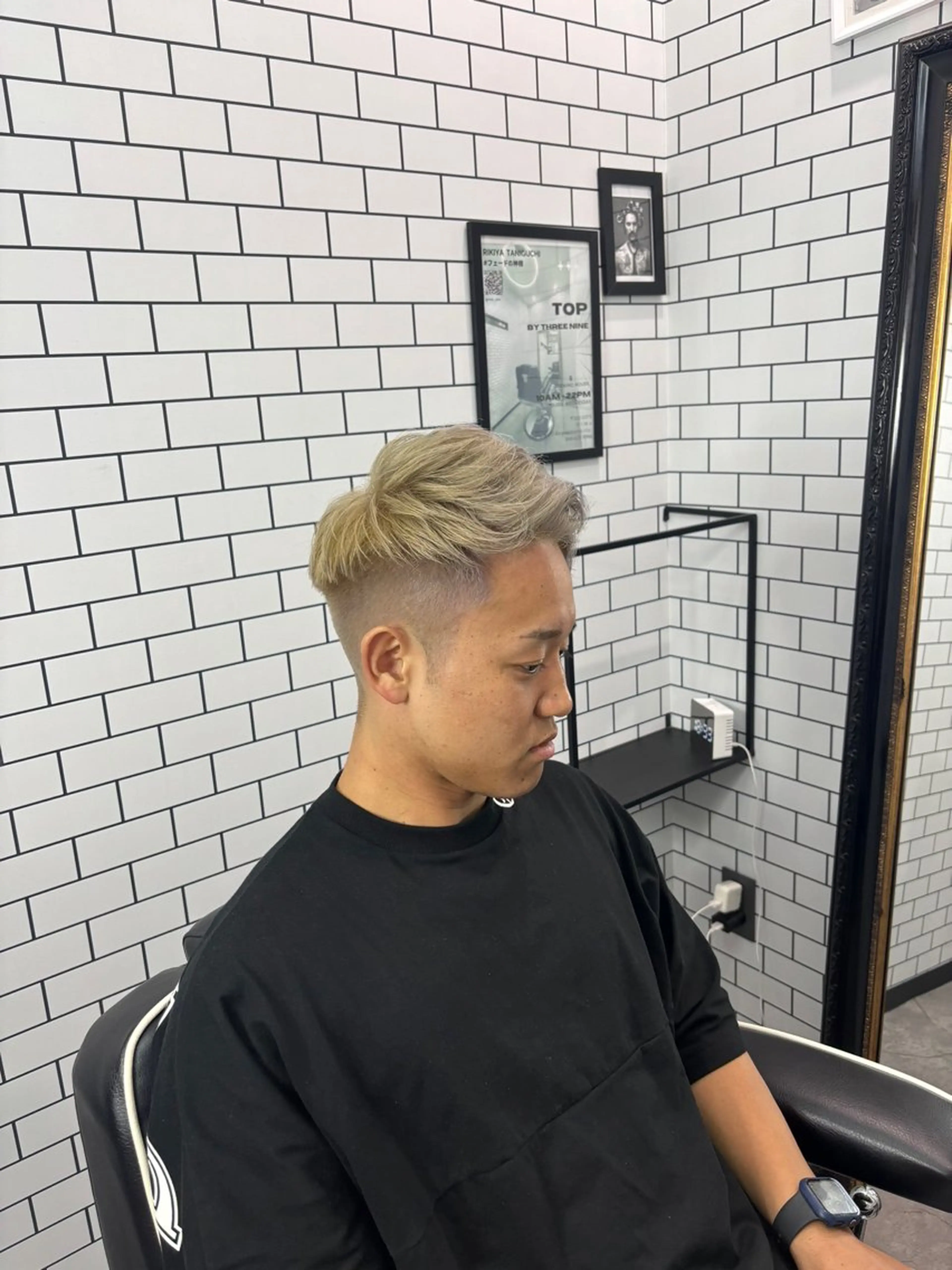 カット＋ケアブリーチ＋カラーの写真