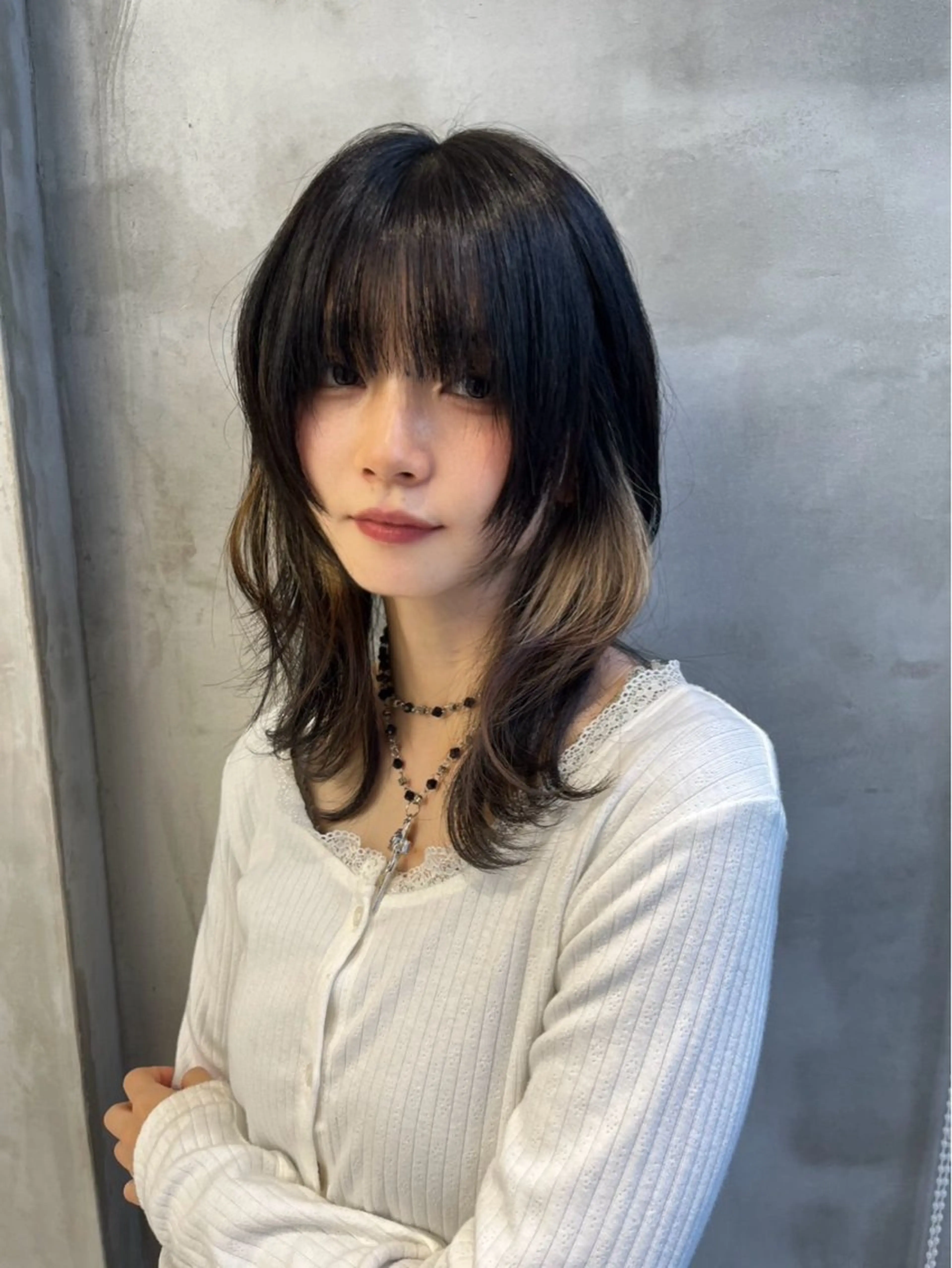 セミロング カラー Ruriブリーチ 酸性ストレートのヘアスタイル
