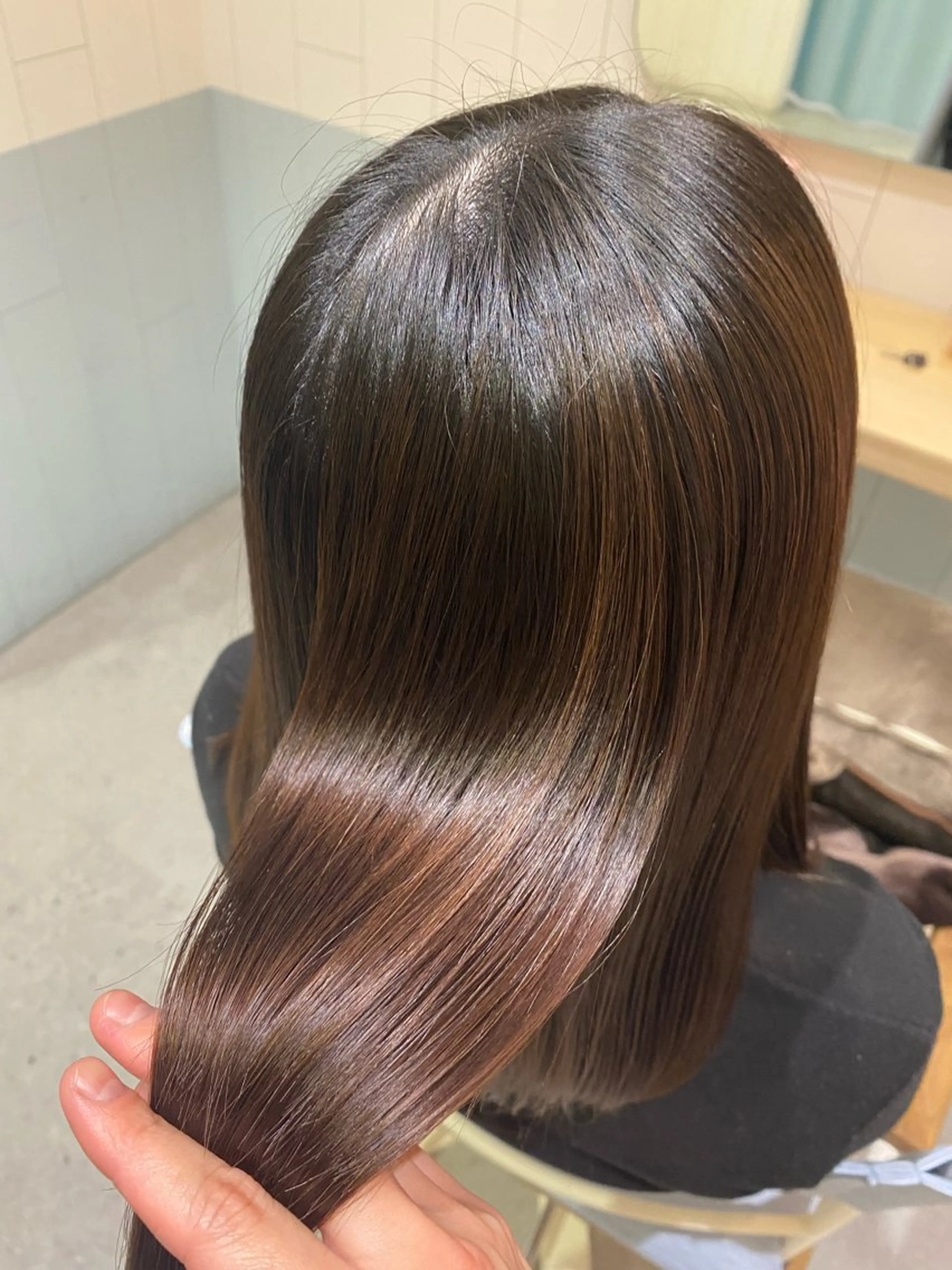 セミロング エリア唯一🌈ᵕ̈* 派手髪モリヤ🌺のヘアスタイル