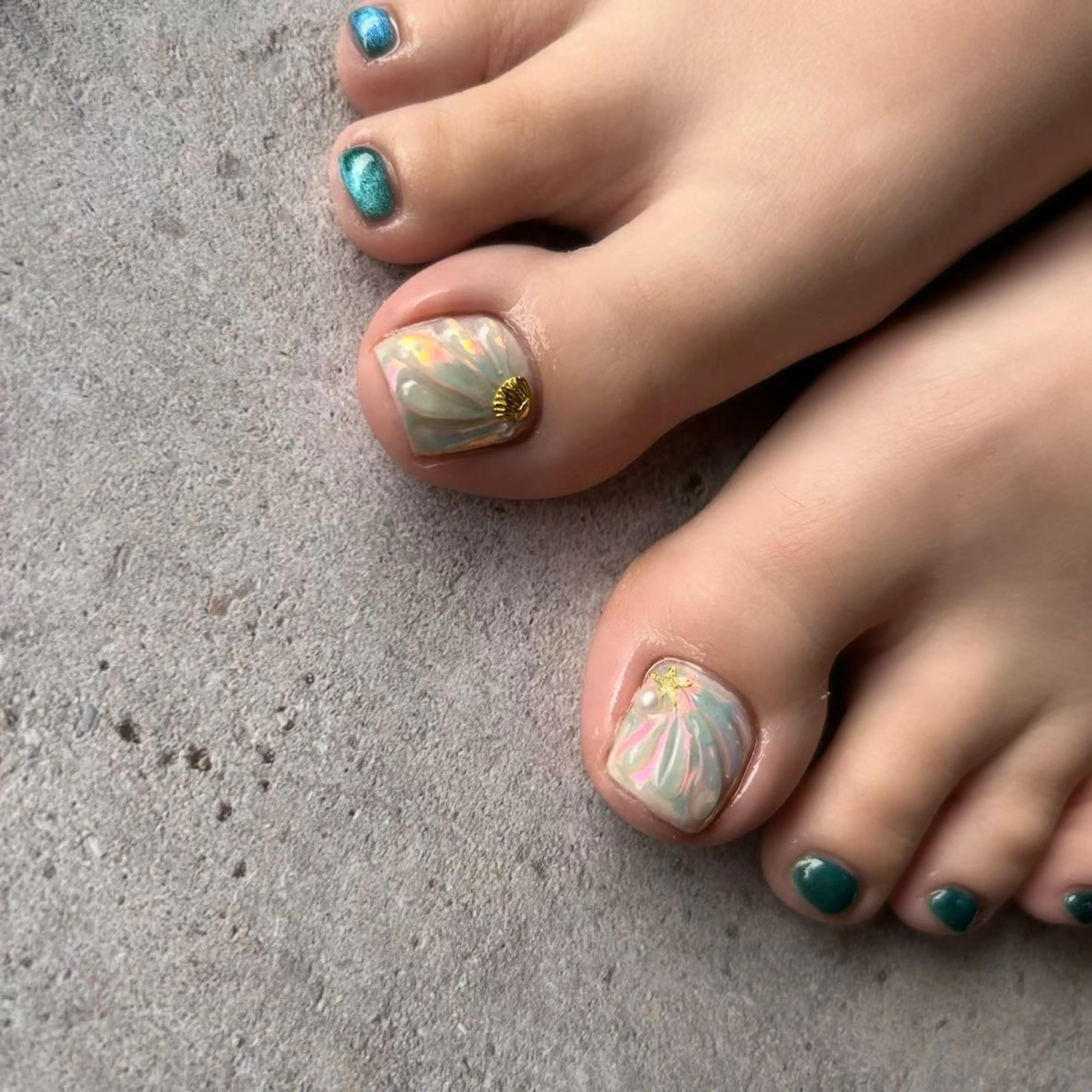 ネイル マグネットネイル フットネイル riri. nail salonのネイルデザイン