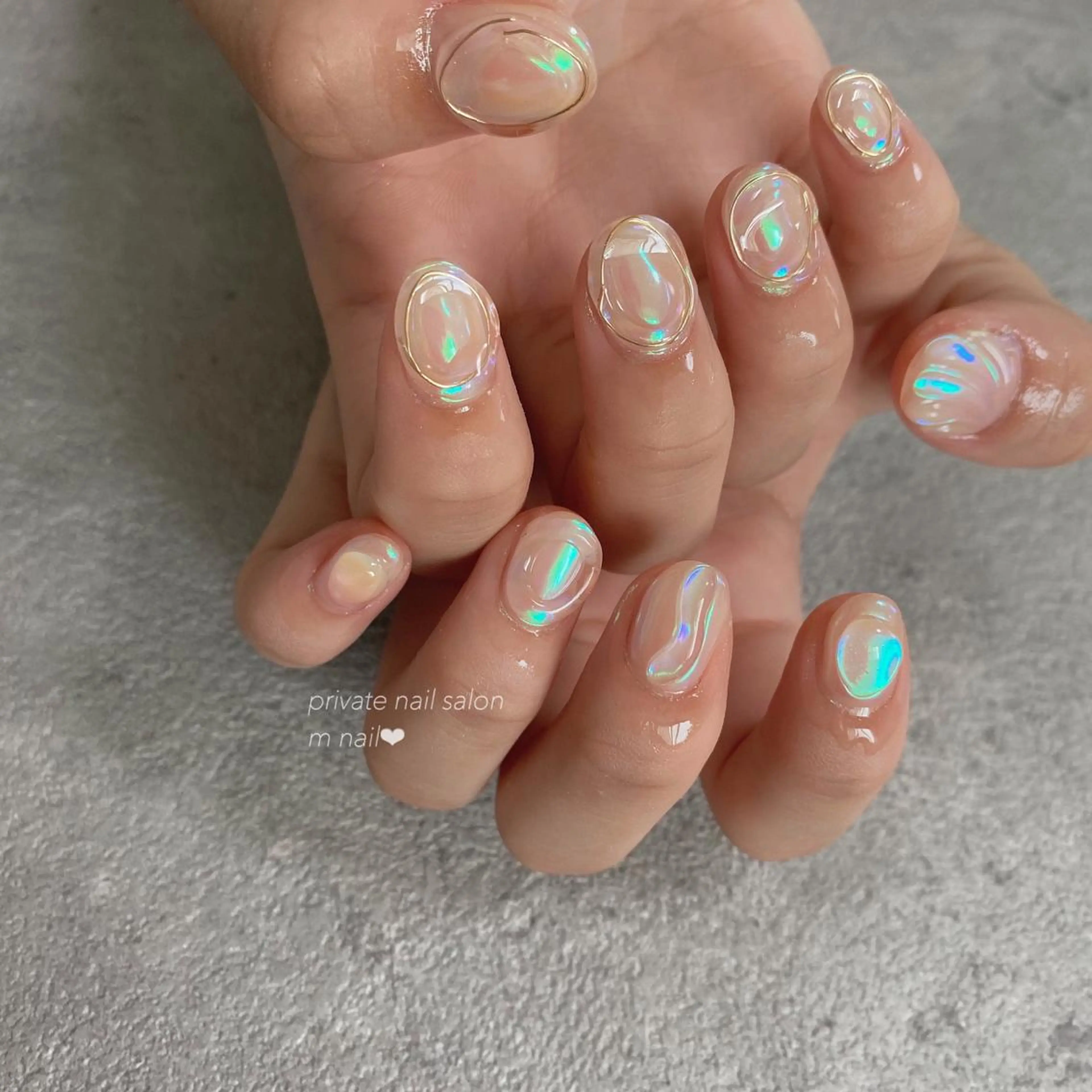 ネイル オーロラネイル ハンドネイル 小河原 舞のネイルデザイン