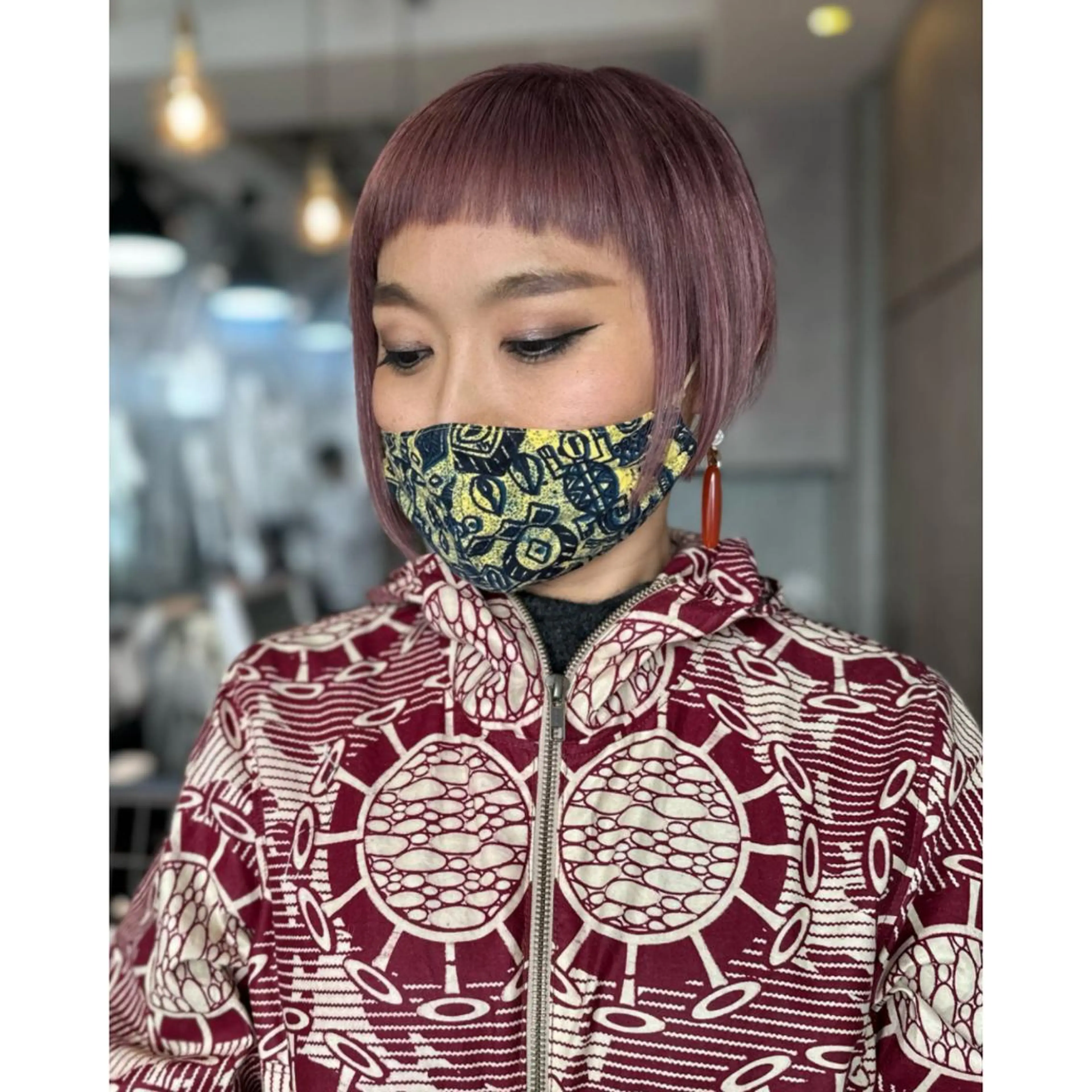ショート カラー ヘアアレンジ メンズ キッズ 前下がりボブ メンズハイトーン ハイトーンカラー ボブ カット ヘアカラー トリートメント BRAIDS💎愛子 大人ハイライト💎のヘアスタイル