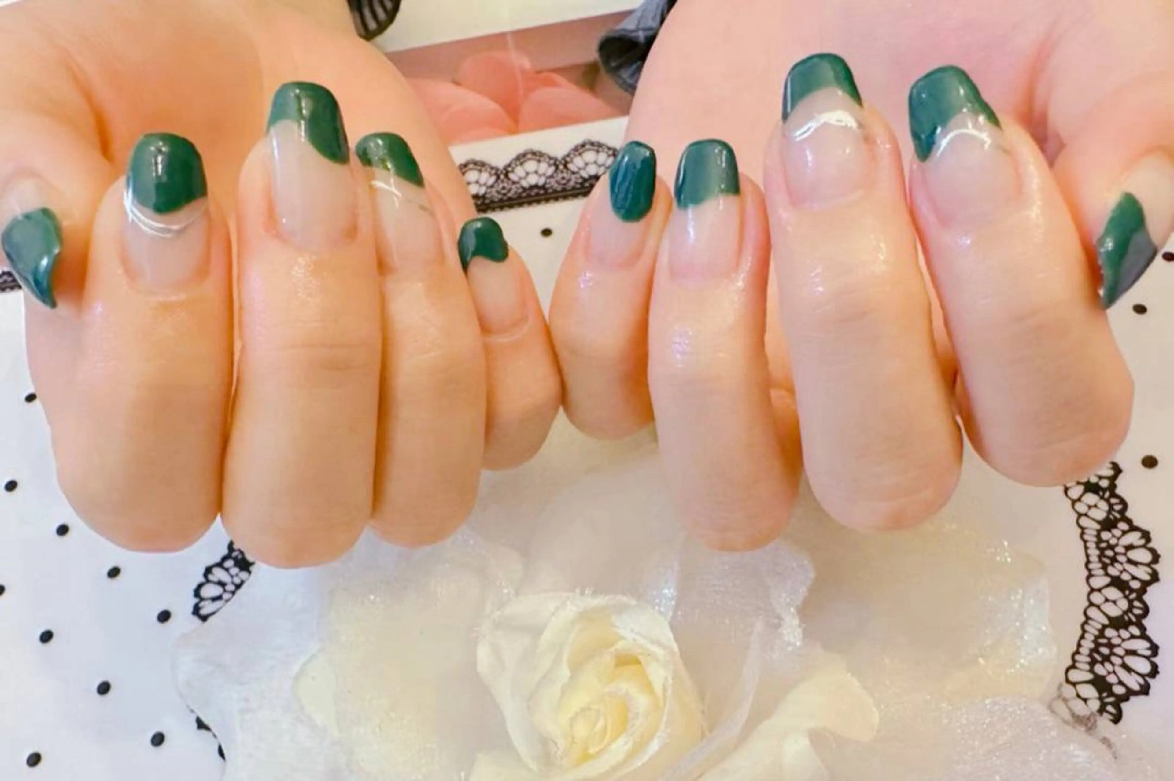 ネイル アートネイル 長さ出し フラワーネイル フレンチネイル ジェルネイル LUCIA(ルシア）所属・LUCIA 南柏ネイルサロンのネイルデザイン