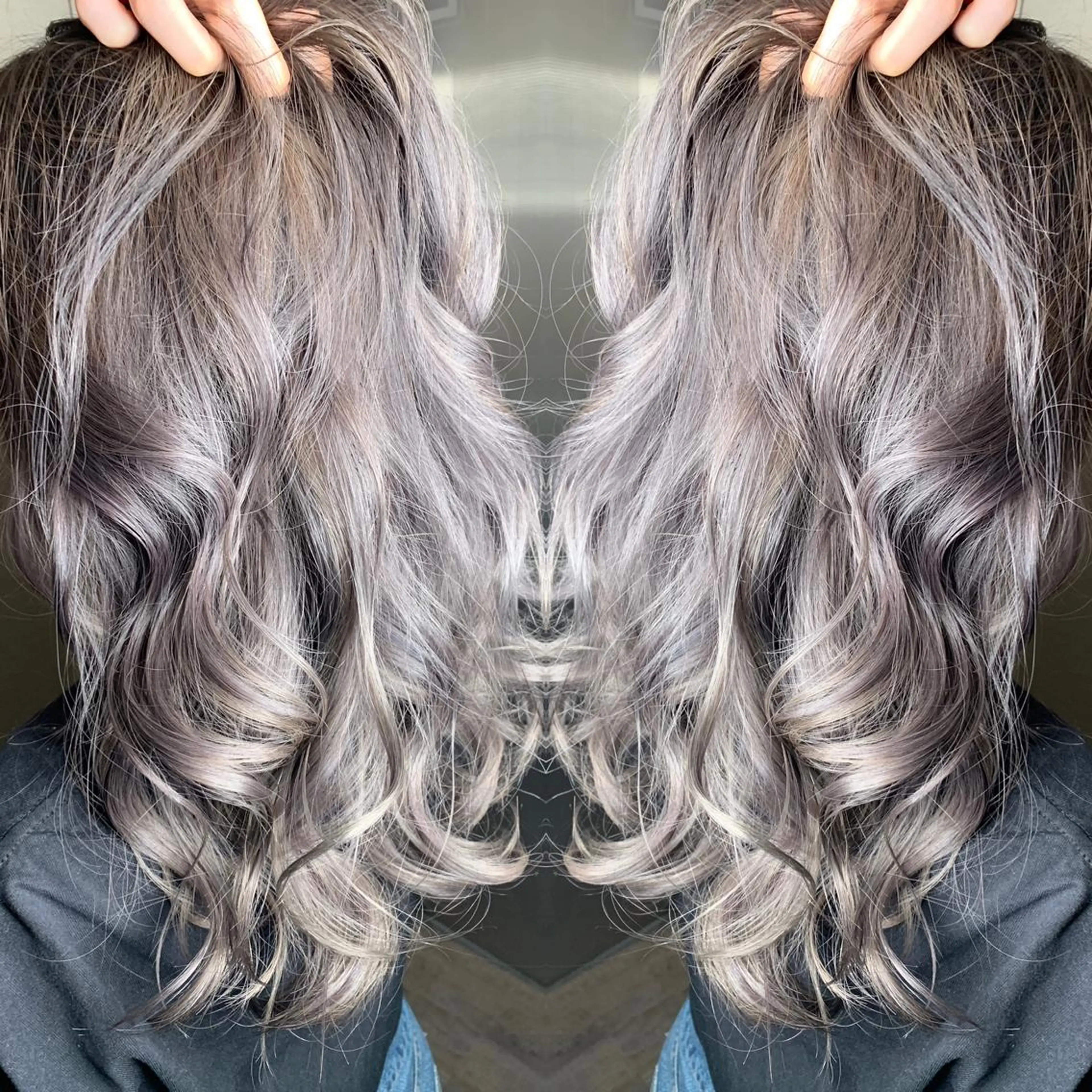 ロング カラー シルバー ホワイトシルバー カット ヘアカラー トリートメント エフェクトブリーチ エクステhiroのヘアスタイル
