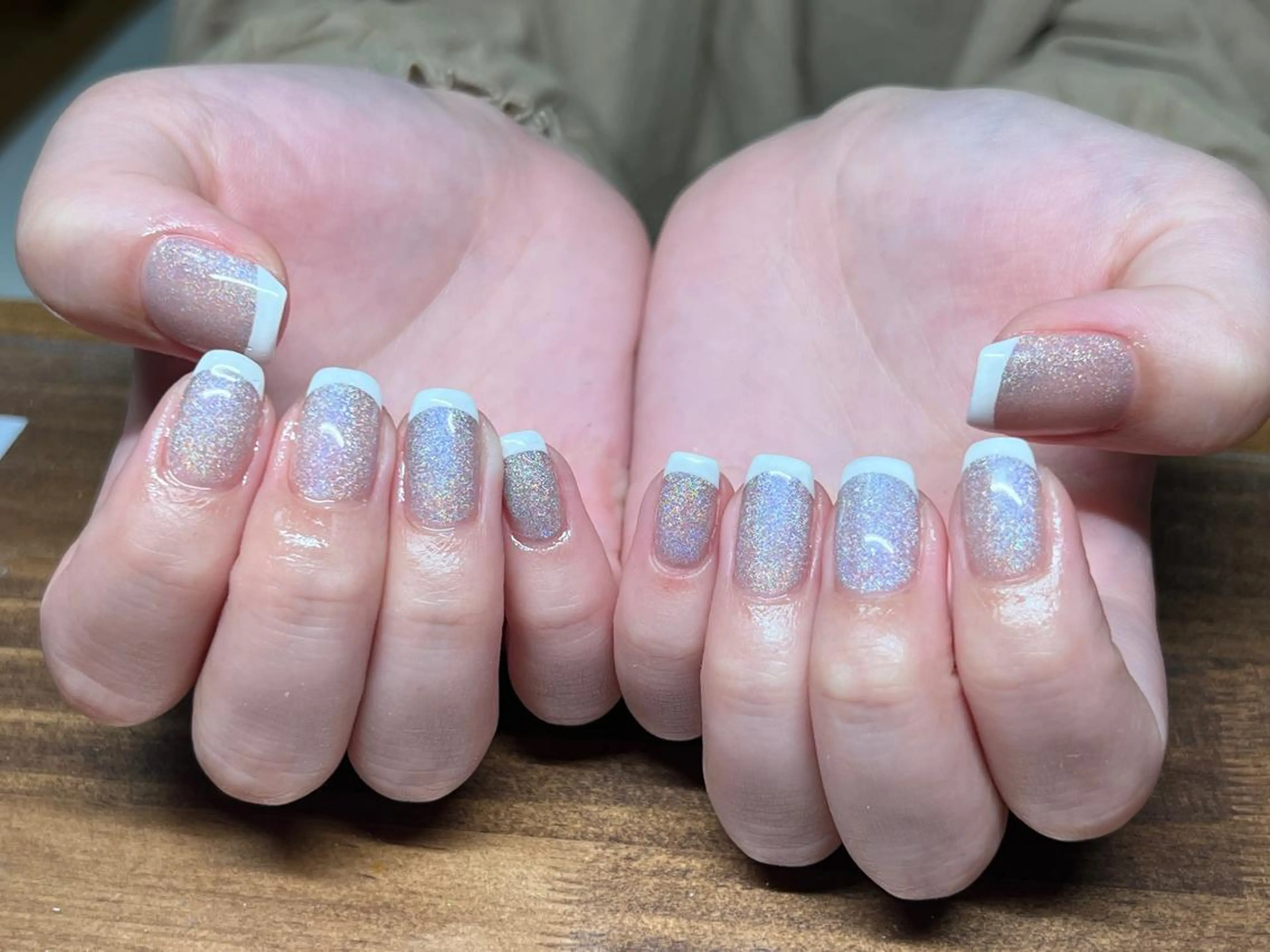 ネイル フレンチネイル マグネットネイル マグネットフレンチ ハンドネイル lucky nail 歌舞伎町のネイルデザイン