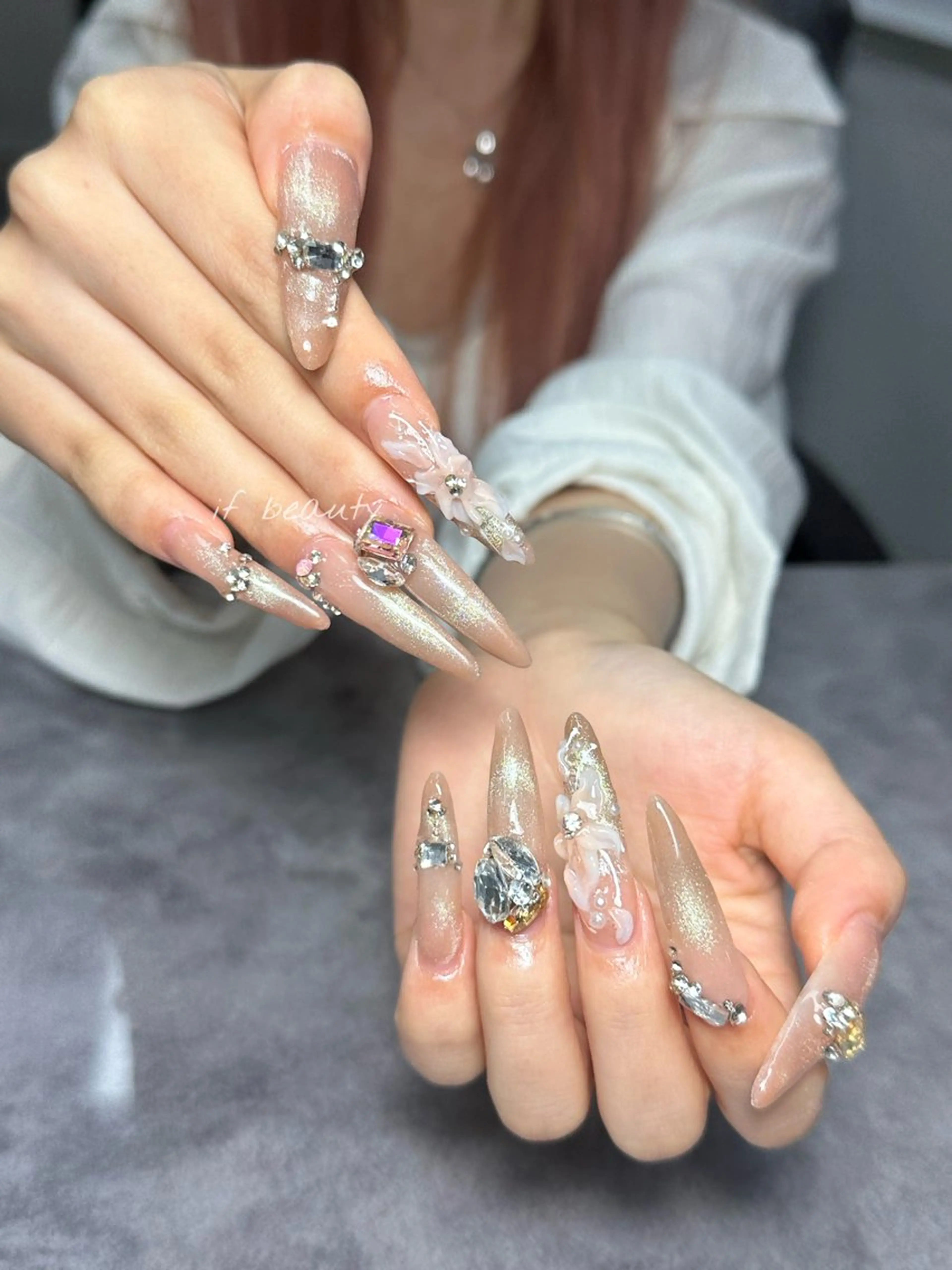 ネイル アートネイル ジェルネイル グラデーション パラジェル ワンホンネイル ハンドネイル if Hair＆Nail Salon所属・IKA /海外ネイル /個性派/ワンホンのネイルデザイン