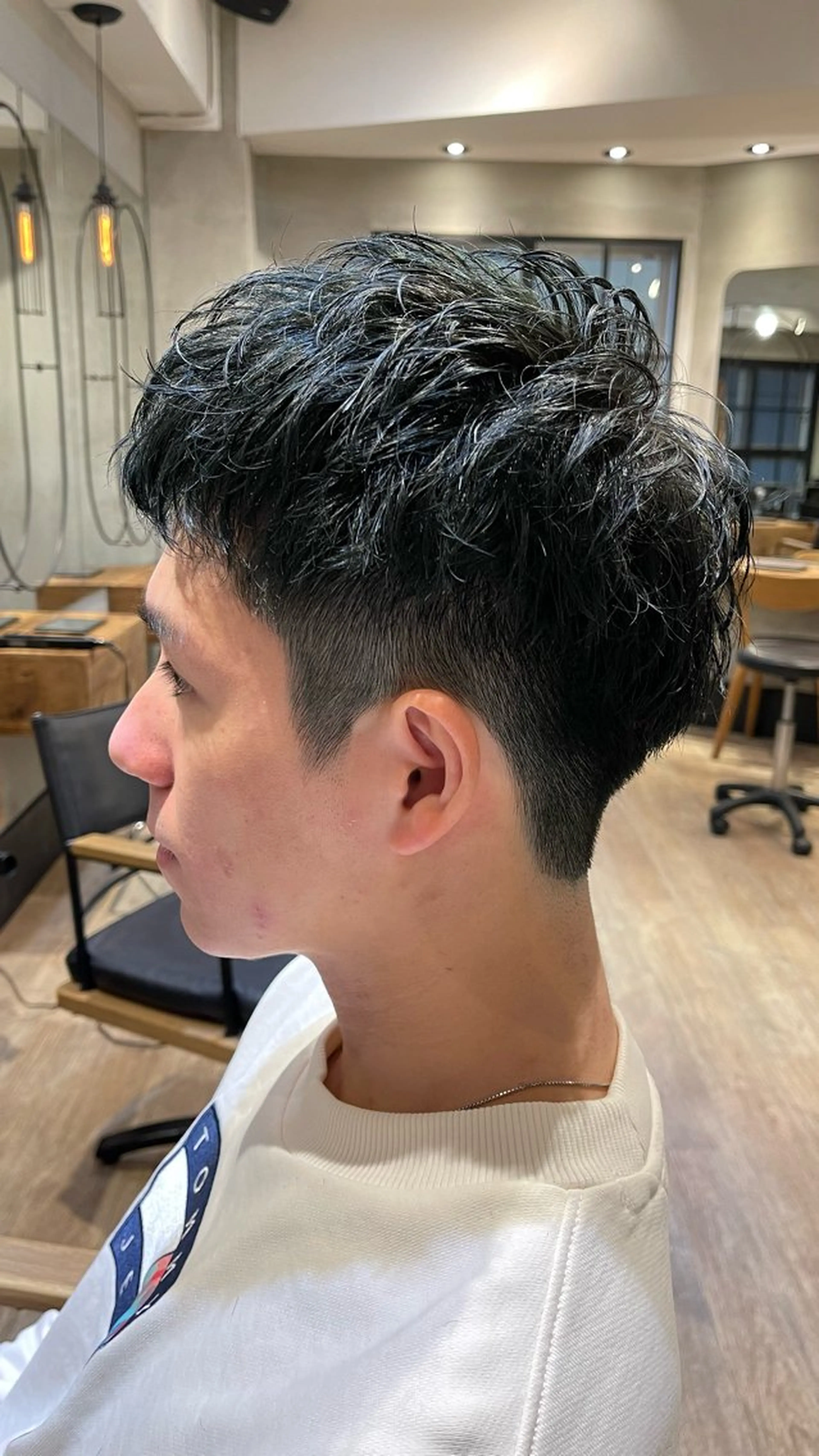 ショート パーマ メンズ ビジネス フェードカット メンズ韓国風 マッシュ メンズパーマ カット パーマ トリートメント ヘアセット amie高崎所属・高崎メンズパーマ 髪質改善TAKEのヘアスタイル